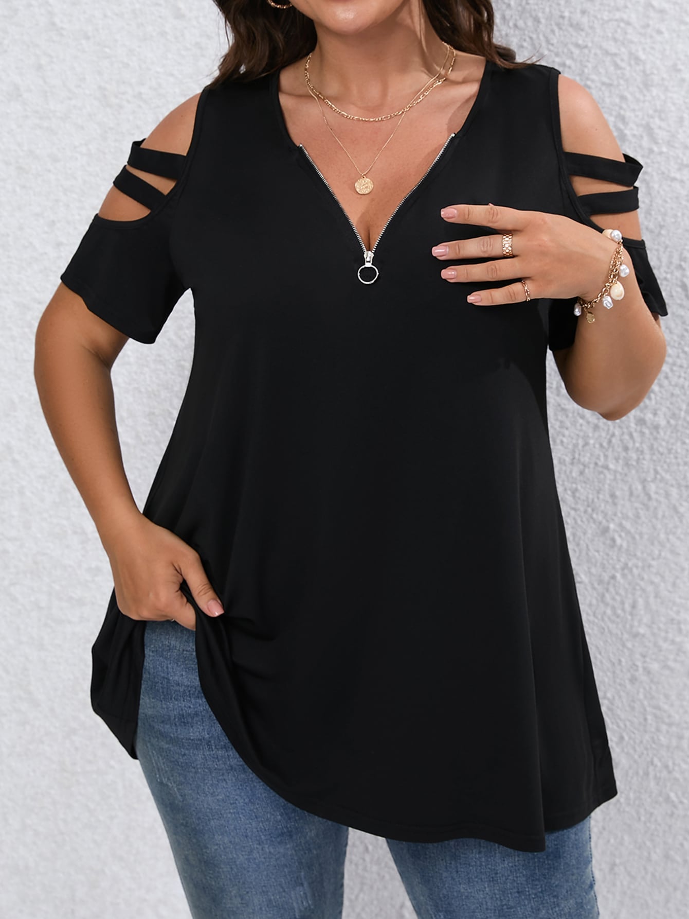 EMERY ROSE Plus Size V-Neck Zipper Decor Knit Off Shoulder Short Sleeve Casual & Work T-Shirt