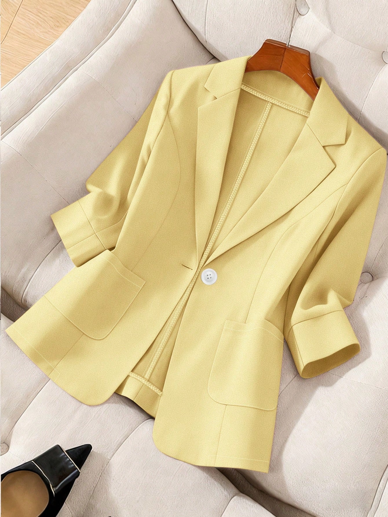 GlowEve CURVE Plus Size Women Solid Color Lapel NeckSingle-Breasted Casual Jacket Fall
