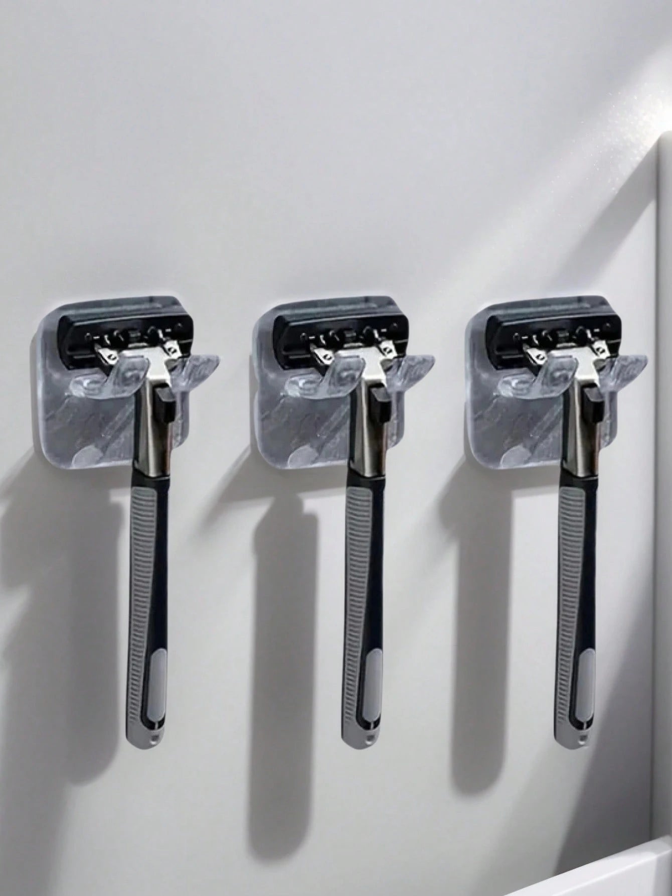 1/3/6 Pcs Portable Razor Holder With Suction Cup Hook, Suitable For Shower, Bathroom, Travel, Wall Mounted, Reusable