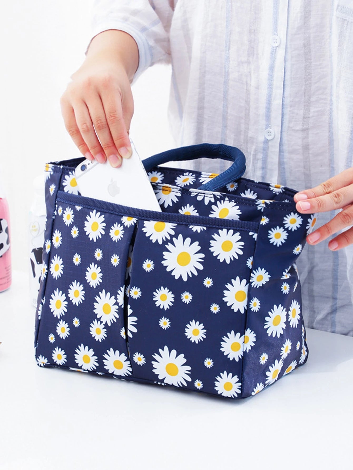 1pc New Summer Fresh Japanese Daisy Tote Bag, Cute Cherry Print Lunch Box Bag, Multipurpose Insulated Cooler Bag, Fashionable Bento Bag For School Or Work, Gift For Friends Back To School Supplies Sch