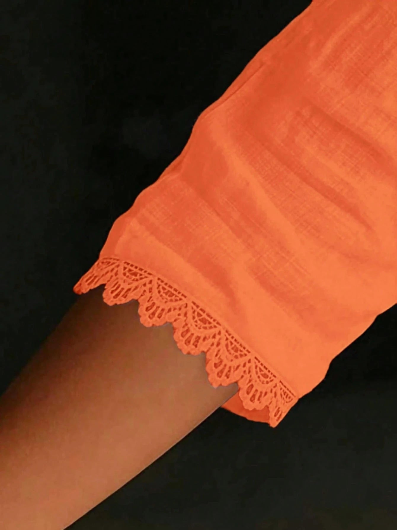 1pc Plus Size Women's Elegant Solid Color Woven Fabric Front Button Lace Collar Top, Suitable For Daily Wear And Vacation In Spring And Summer