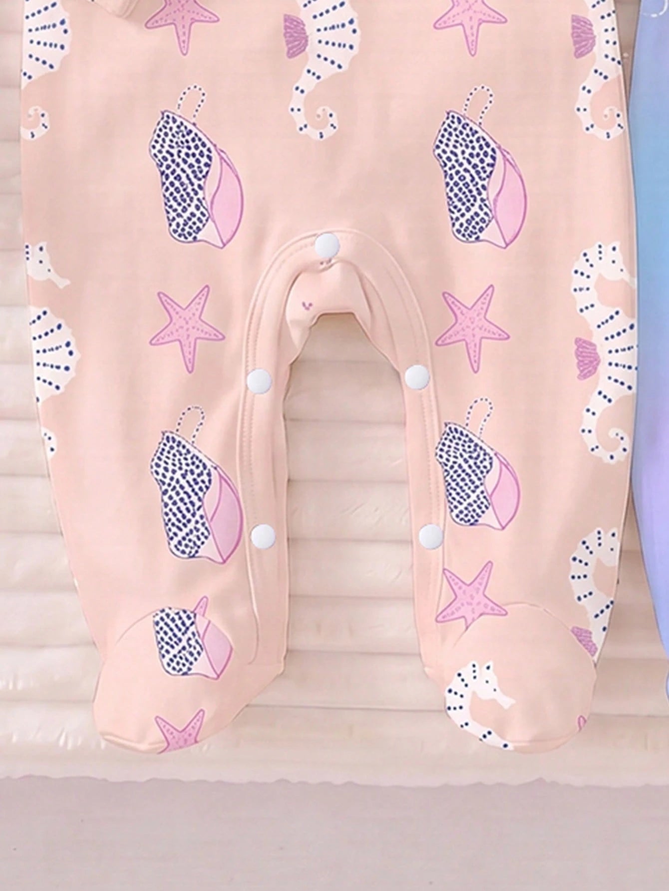 [1pc Randomly Sent]Newborn Long Sleeve Footed Romper, Fresh Ocean Jellyfish & Seahorse Print, Sweet & Cute Style, Soft Skin-Friendly Comfortable Fabric, Baby Home Sleep, Daily Outing Wear, Crawl
