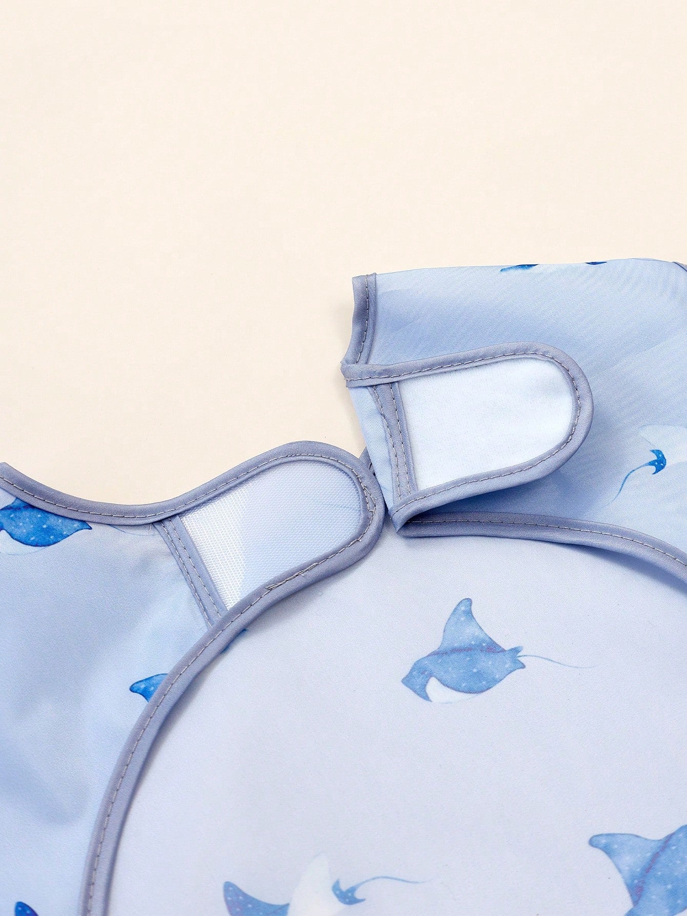 1pc Waterproof & Washable Soft Infant Sleeveless Feeding Bib