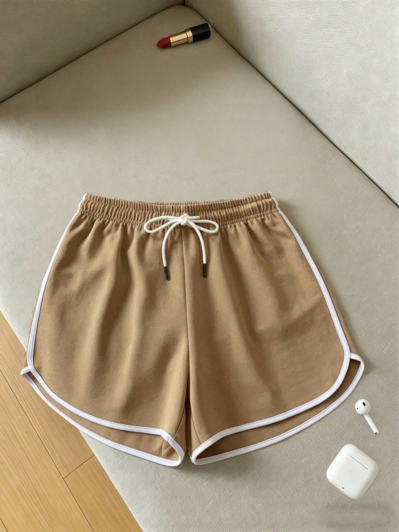 2026 Summer Women's Sports Casual Shorts, Black With White Trim Elastic Drawstring Waist, Comfortable Cool Breathable Outdoor Beach, Fitness Wear Hot Pants, Loose Fit, Gift For Girlfriend, Lover, Moth
