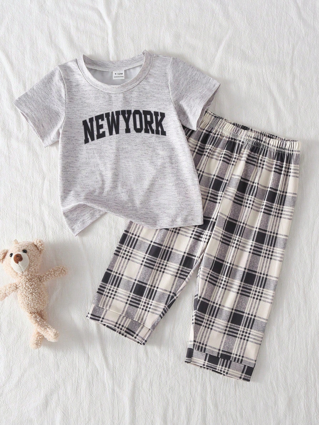 2pcs Cute Baby Boys Pajamas Set Summer Graphic Family Matching Soft Knit Light Grey Beige Brown Blue And White Striped Short Sleeve Top Plaid Pants
