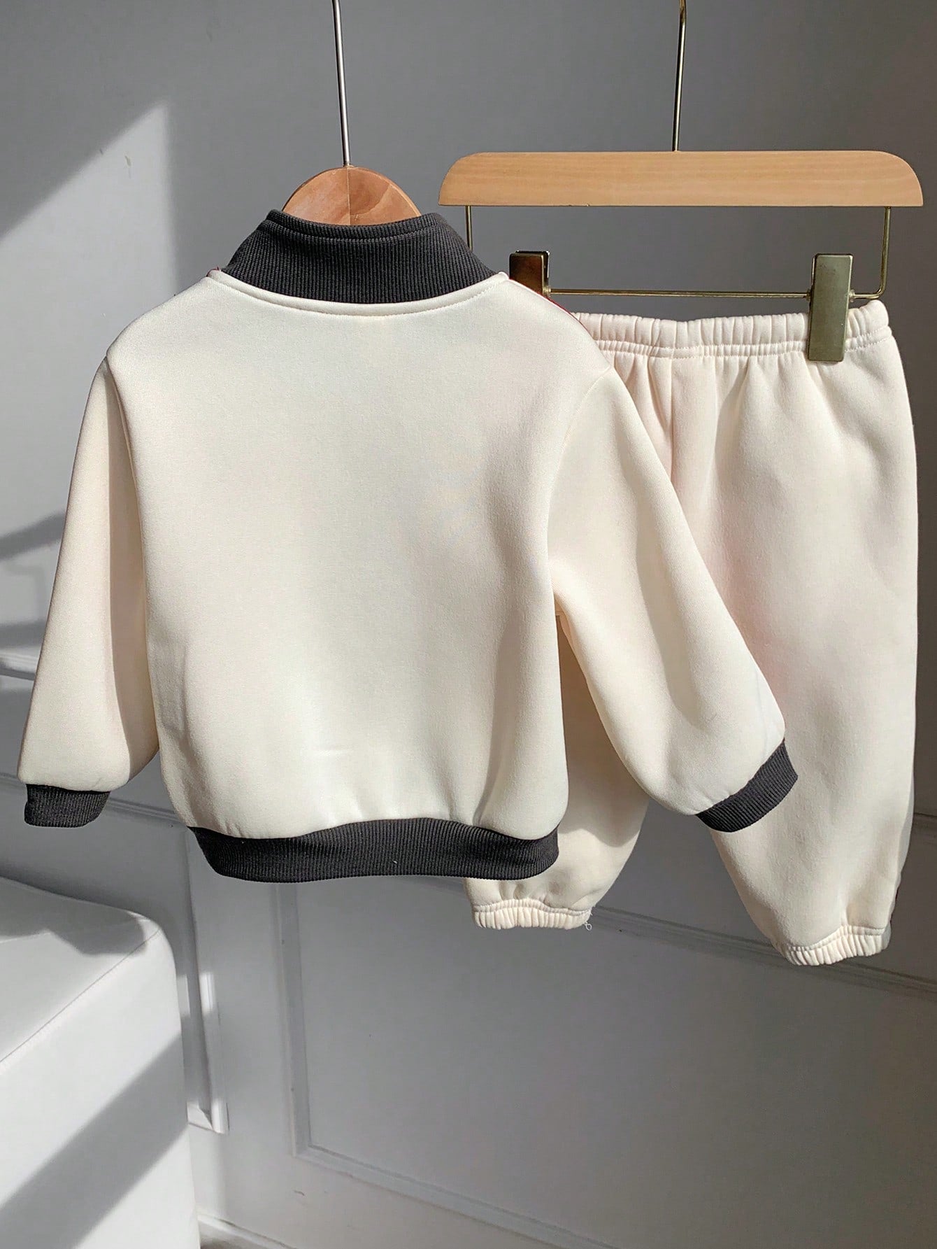 2pcs/Set Baby Boy Autumn/Winter Cute Colorblock Sporty Stand Collar Jacket & Pants Set, Infant Outfit, Autumn/Winter Set