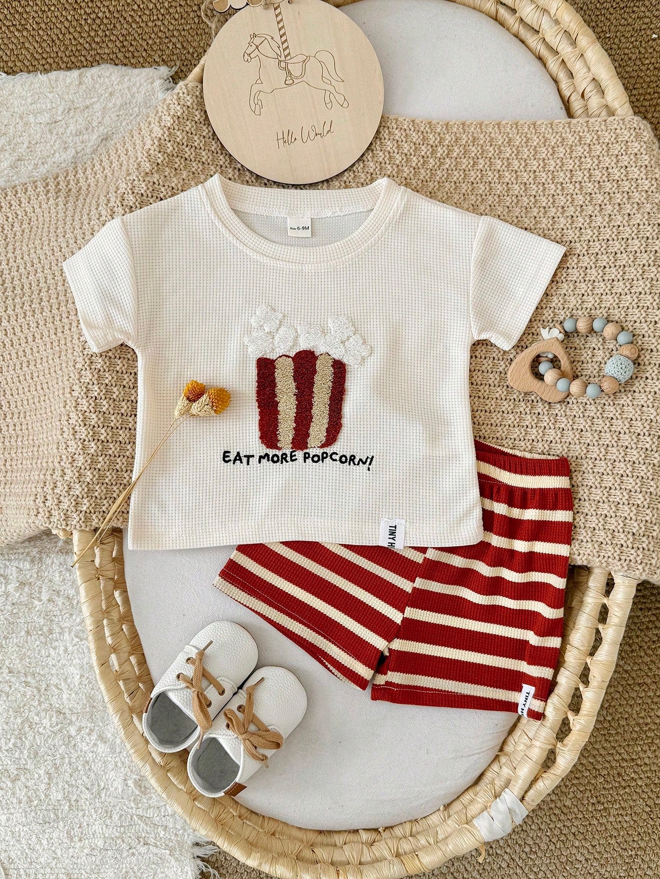 2pcs/Set Baby Boy Cake Embroidery Waffle Knit Short Sleeve T-Shirt + Striped Shorts, Spring/Summer