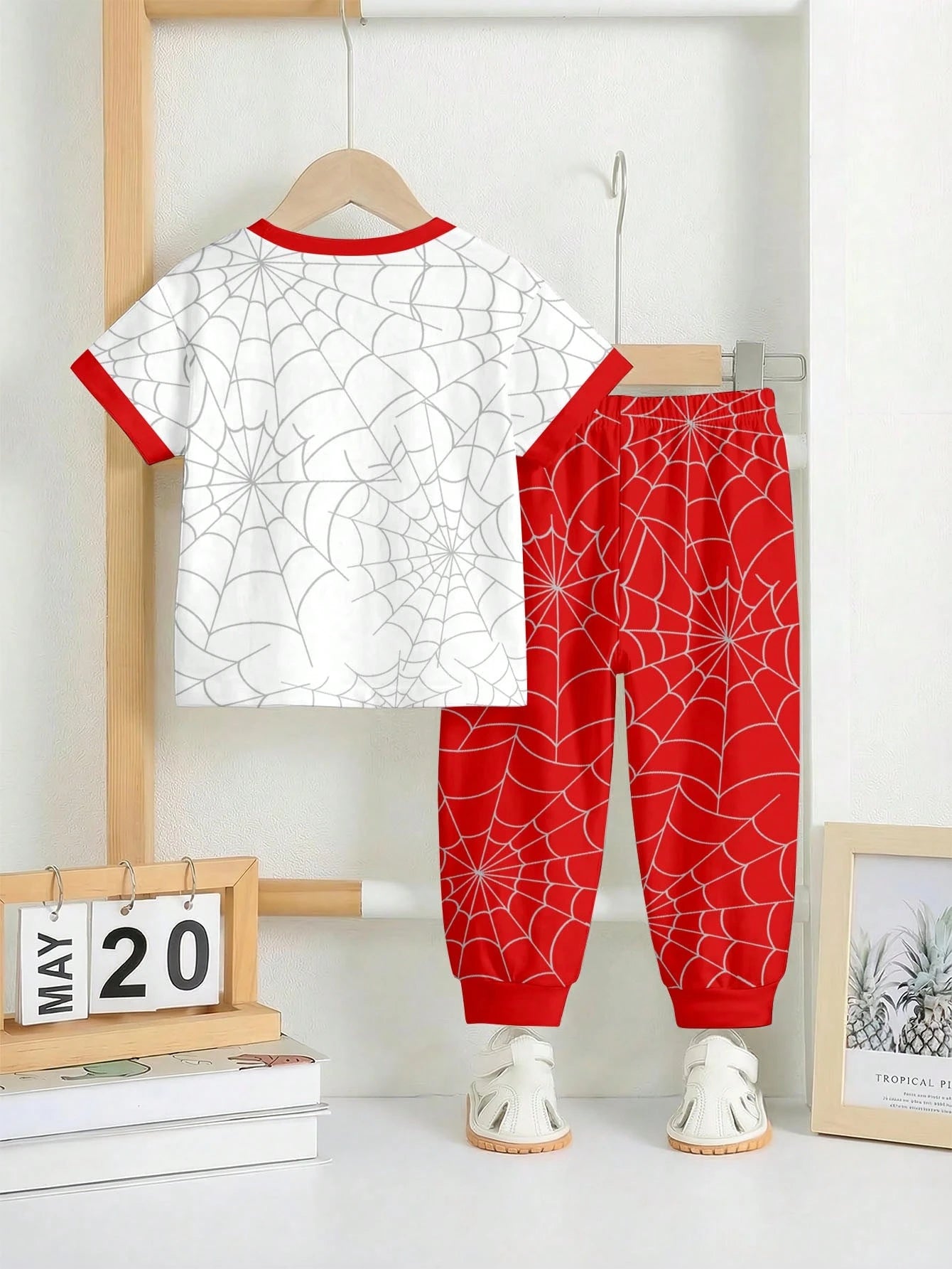 2pcs/Set Baby Boys Loose Casual Sports Outfit,Short Sleeve T-Shirt And Pants,Suitable For Spring&Summer,Classic Striped Print Cute Bear Size 6-7