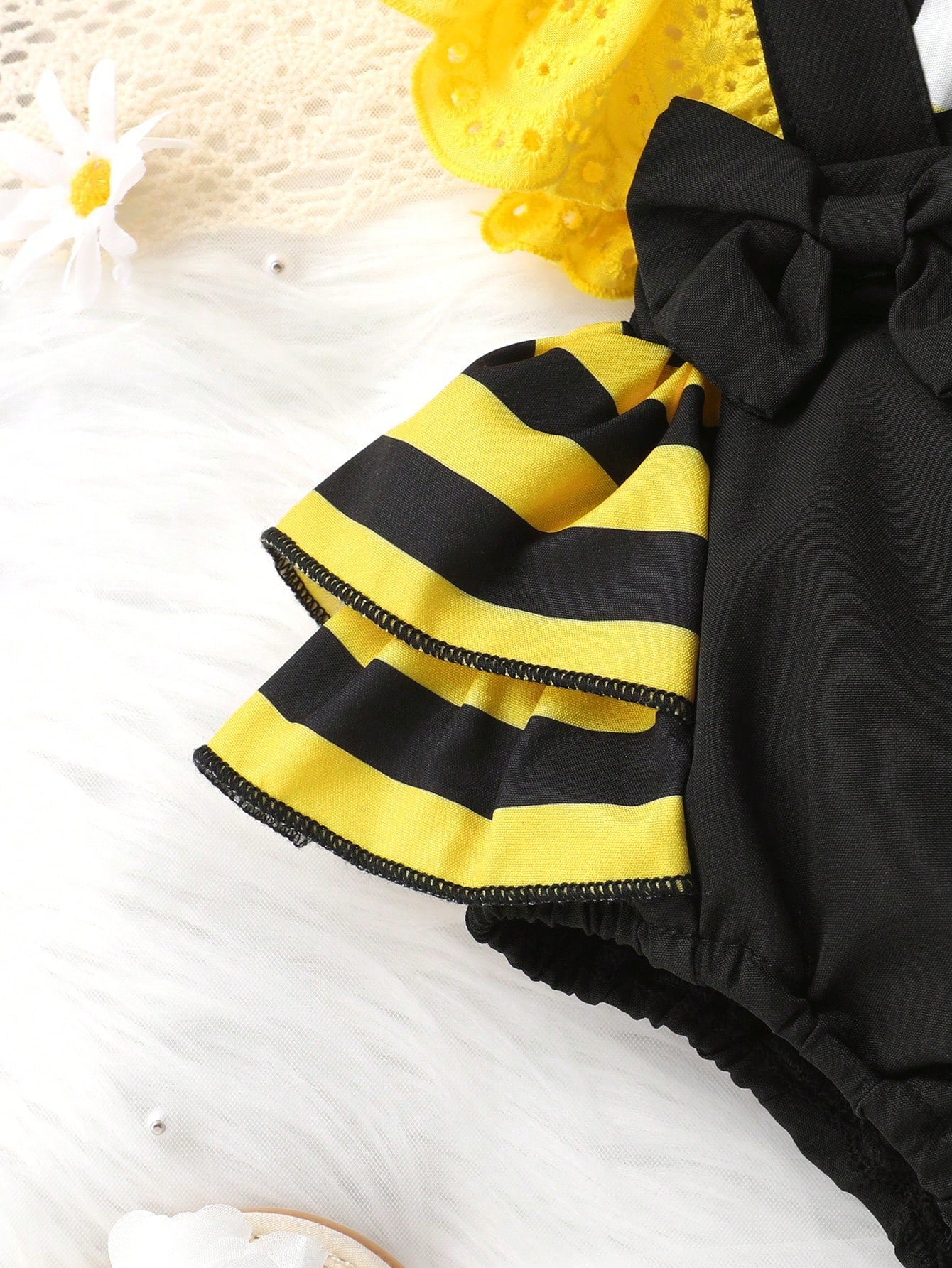 2pcs/Set, Baby Girl, Casual Elegant Cute, Fun Cartoon Bee Print, Bow Decoration, Embroidered Lace, Layered Ruffle Bodysuit And Headband, Baby Girl Clothing, Baby Girl Dress, Newborn Baby Girl Clothing