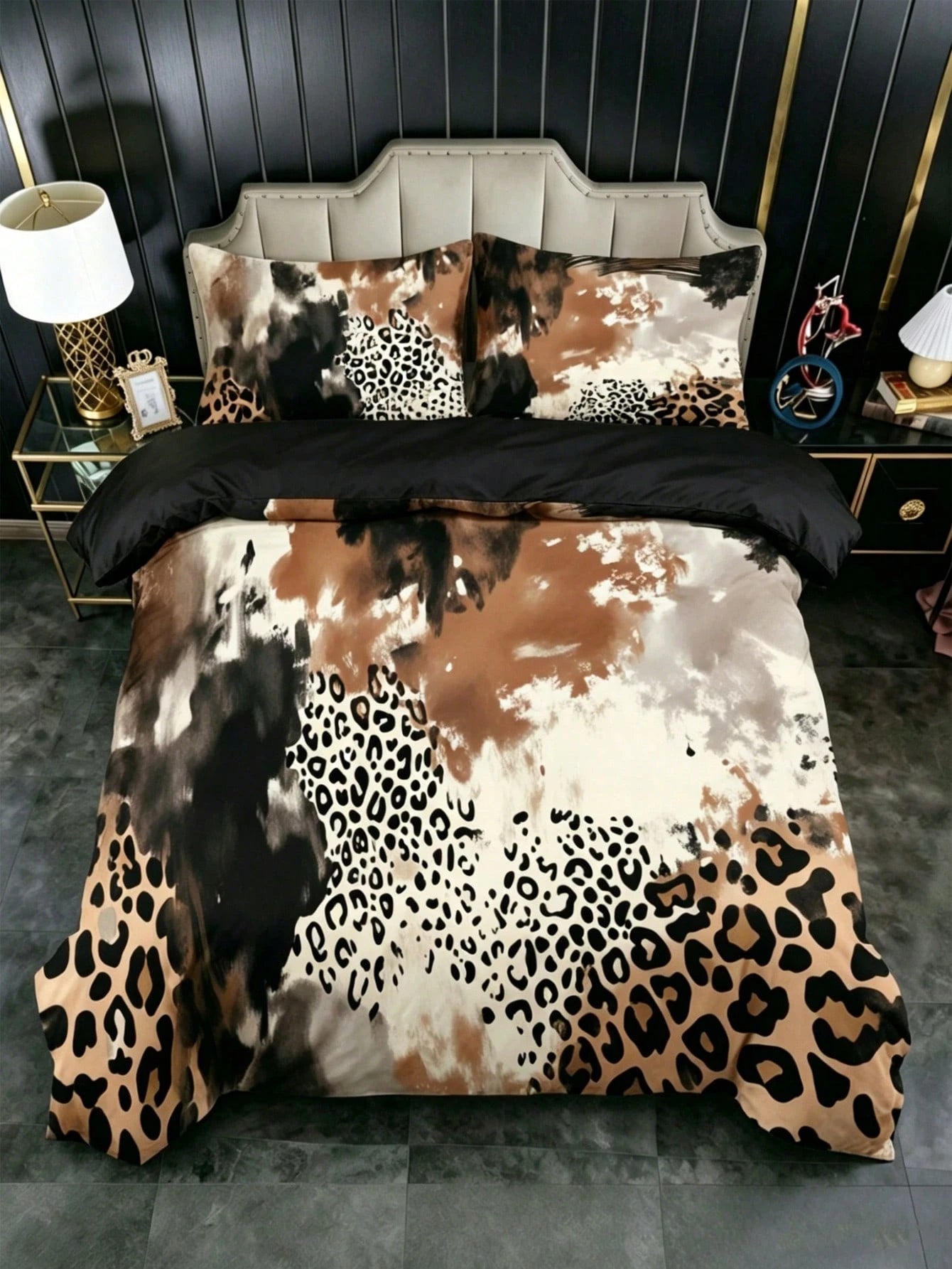 3-Piece Luxury Black Leopard Print Gothic Style Duvet Cover Set, Random Pillowcase Pattern, Duvet Cover Set (1 Duvet Cover + 2 Pillowcases, Pillow Inserts Not Included), Soft Warm Comfortable Bedding