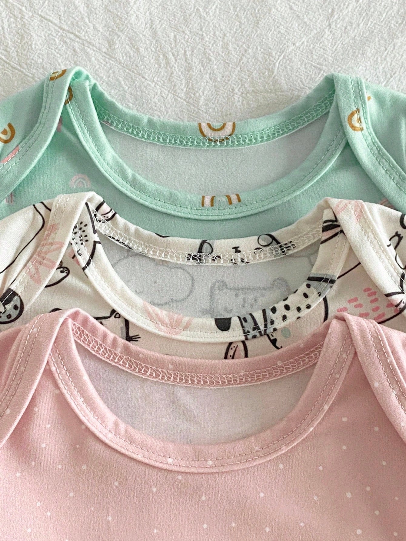 3pcs Newborn Simple & Fashionable Apricot, Pink, Blue Rainbow, Rabbit, Cat Animal Pattern Comfortable Long Sleeve Long Nightgown Loungewear Set