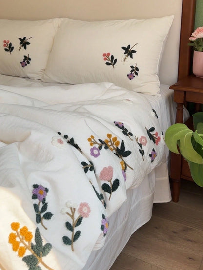 3pcs Skin-Friendly Crinkle Gauze Fabric Soft & Comfortable Light Blue Floral Embroidered Duvet Cover Set (1*Duvet Cover + 2*Pillow Shams, Excluding Filler), Suitable For Bedroom, Guest Room, Boys & Gi