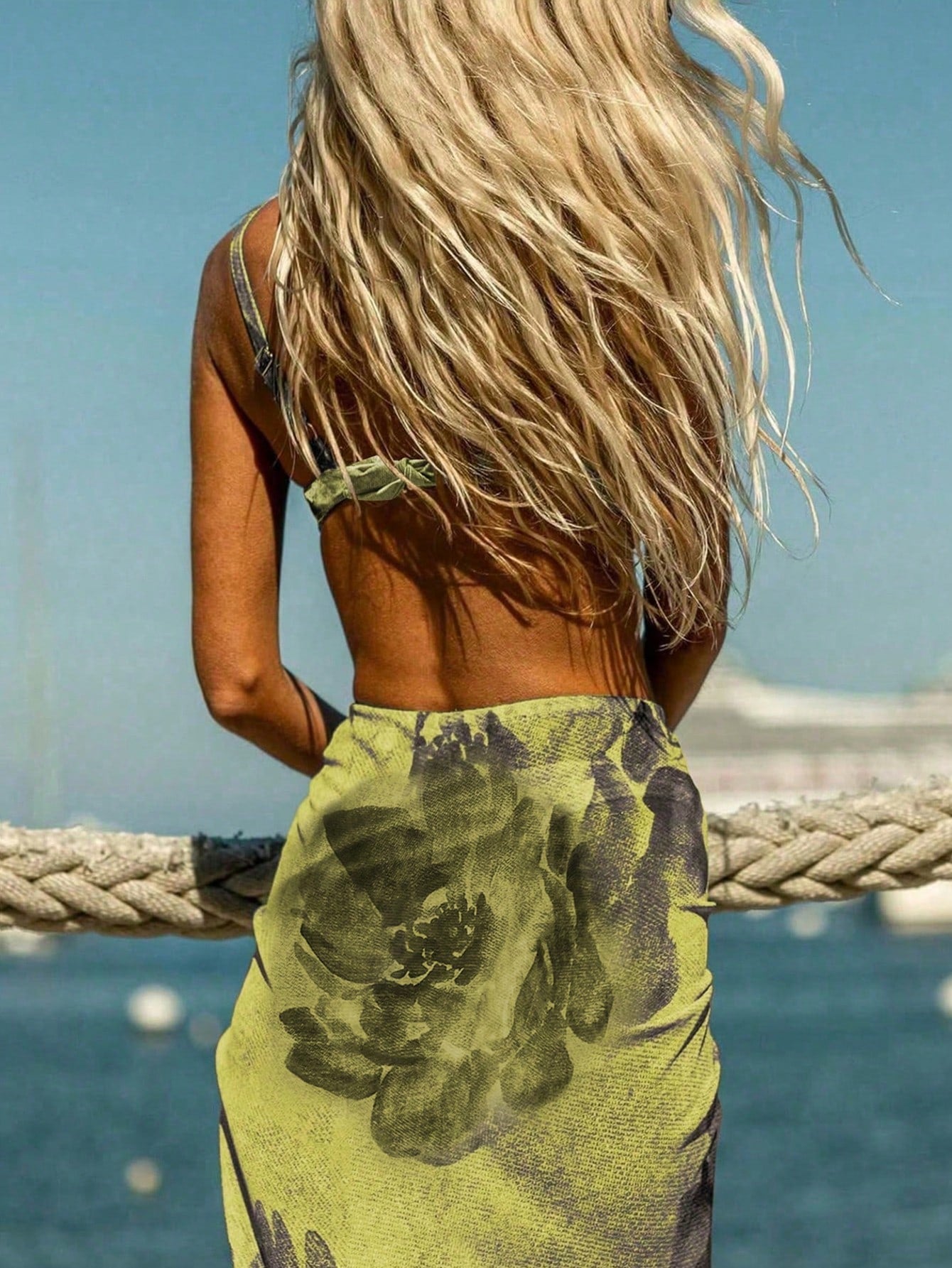 3pcs Women's Floral Bikini Set With Ombre Floral Print Mesh Maxi Skirt. The Tie-Up Mesh Maxi Skirt Creates A Fresh And Look Summer Vacation Beach