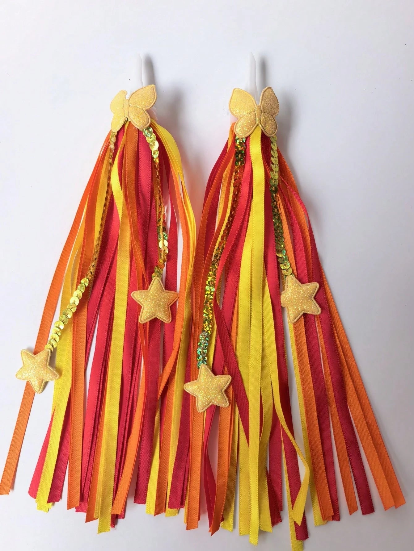 4PCS/2PCS Latest Bicycle Handlebar Streamers, Shiny Diamond/Star/Butterfly/Snowflake Colorful Ribbons, High-Quality Material Easy To Install And Remove, Skateboard, Balance Bike, Bicycle Decoration Ac
