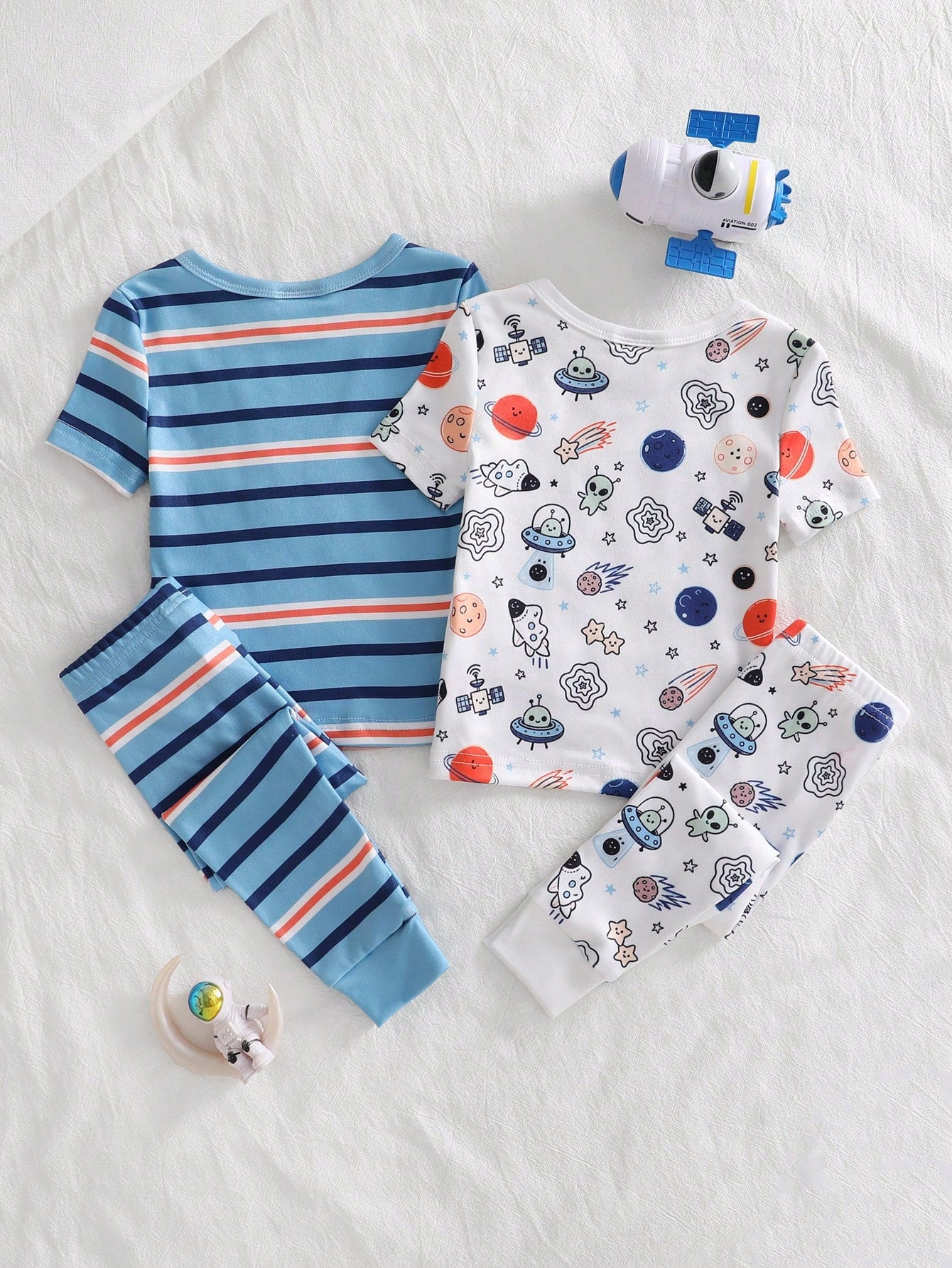 4pcs Baby Boy Comfortable Soft High Elastic Ribbed Fabric Planet Stripe All-Over Print Short Sleeve Crew Neck Long Pants Tight Pajama Set