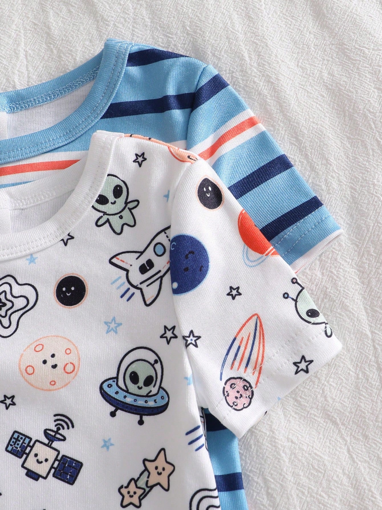 4pcs Baby Boy Comfortable Soft High Elastic Ribbed Fabric Planet Stripe All-Over Print Short Sleeve Crew Neck Long Pants Tight Pajama Set
