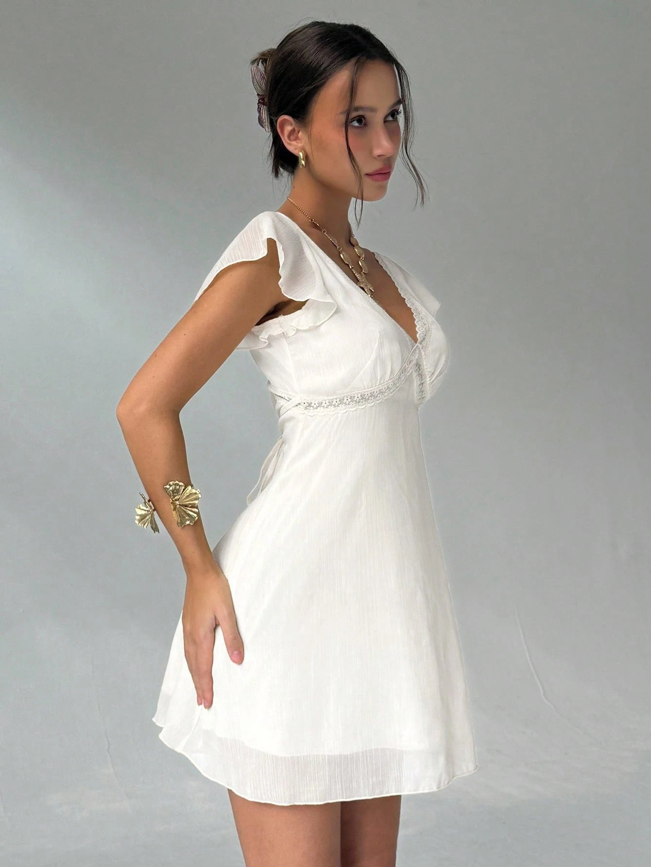 Aloruh White Summer Tropical Holiday Vacation Holiday Charming Ruffle Sleeve A-Line Deep V-Neck Backless Mini Dress Women Valentine's Day Beach Outfits