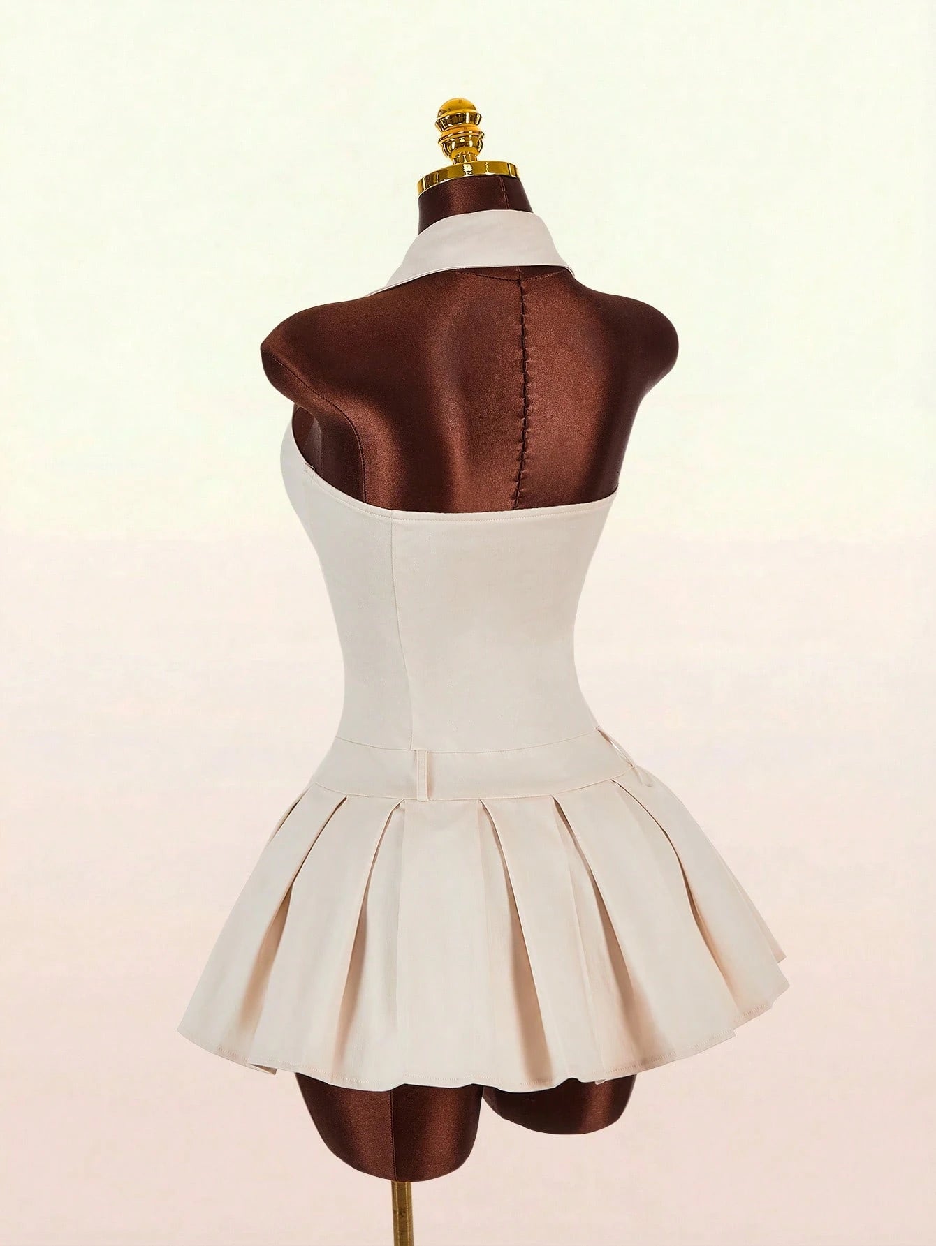 Amplova Sleeveless Sexy Fitted Napoleon Split Pleated Skirt With Hook-And-Eye Metal Zipper And Metal Buttons Women's Sexy Mini Dress Night Out White And Gold