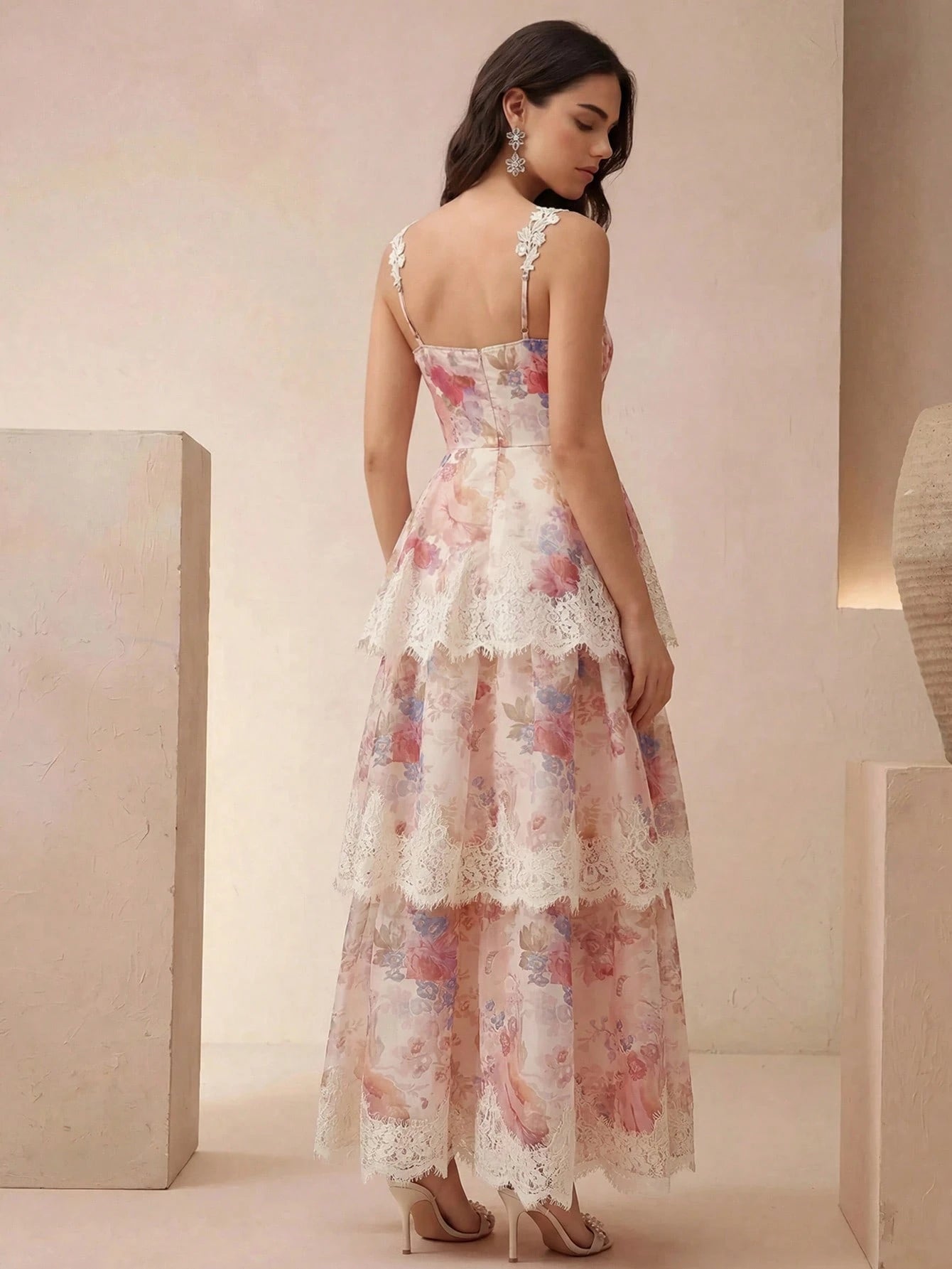 Anewsta Summer New Lace Strap V-Neck Romantic Floral Print Lace Trim Vacation Cake Tiered Maxi Dress For Travel, Gathering, Party, Pastoral Elegant Women's Dress