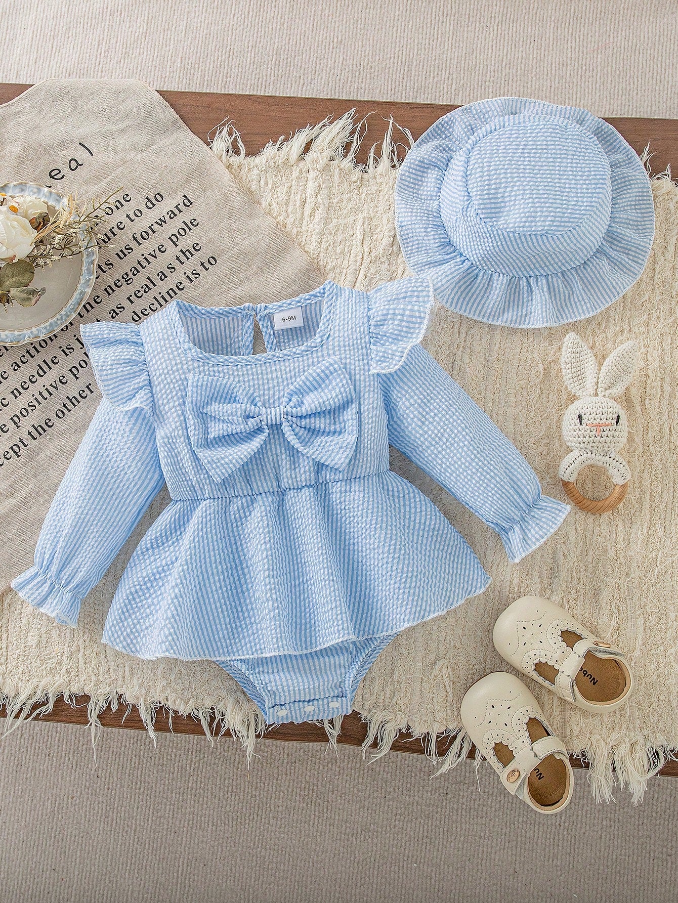 Autumn/Winter Baby Girl Striped Bodysuit With Large Bow Flutter Sleeves, Versatile Outing Outfit For Infants And Toddlers, Comes With Sun Hat, Newborn Spring/Autumn Holiday Gift