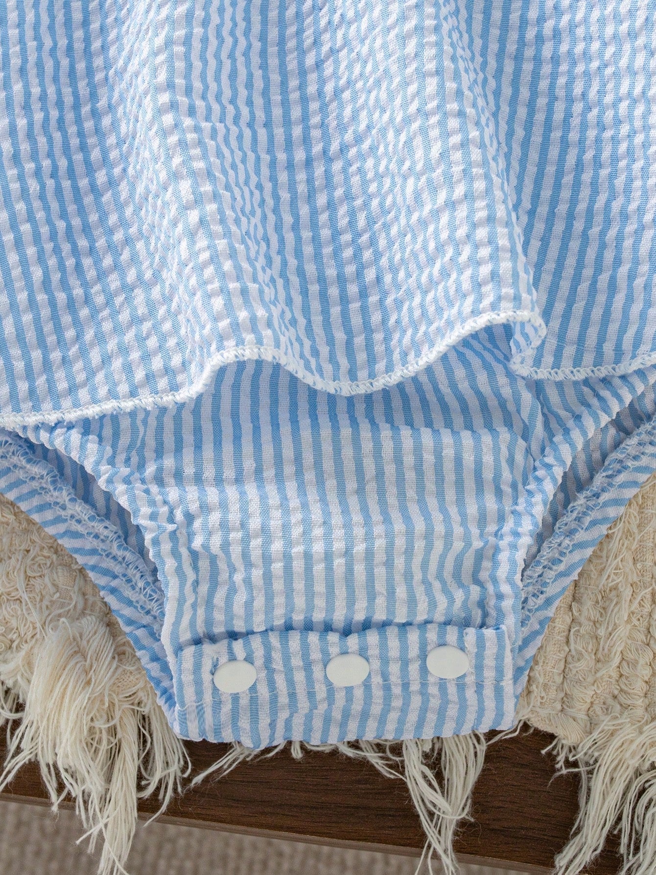 Autumn/Winter Baby Girl Striped Bodysuit With Large Bow Flutter Sleeves, Versatile Outing Outfit For Infants And Toddlers, Comes With Sun Hat, Newborn Spring/Autumn Holiday Gift