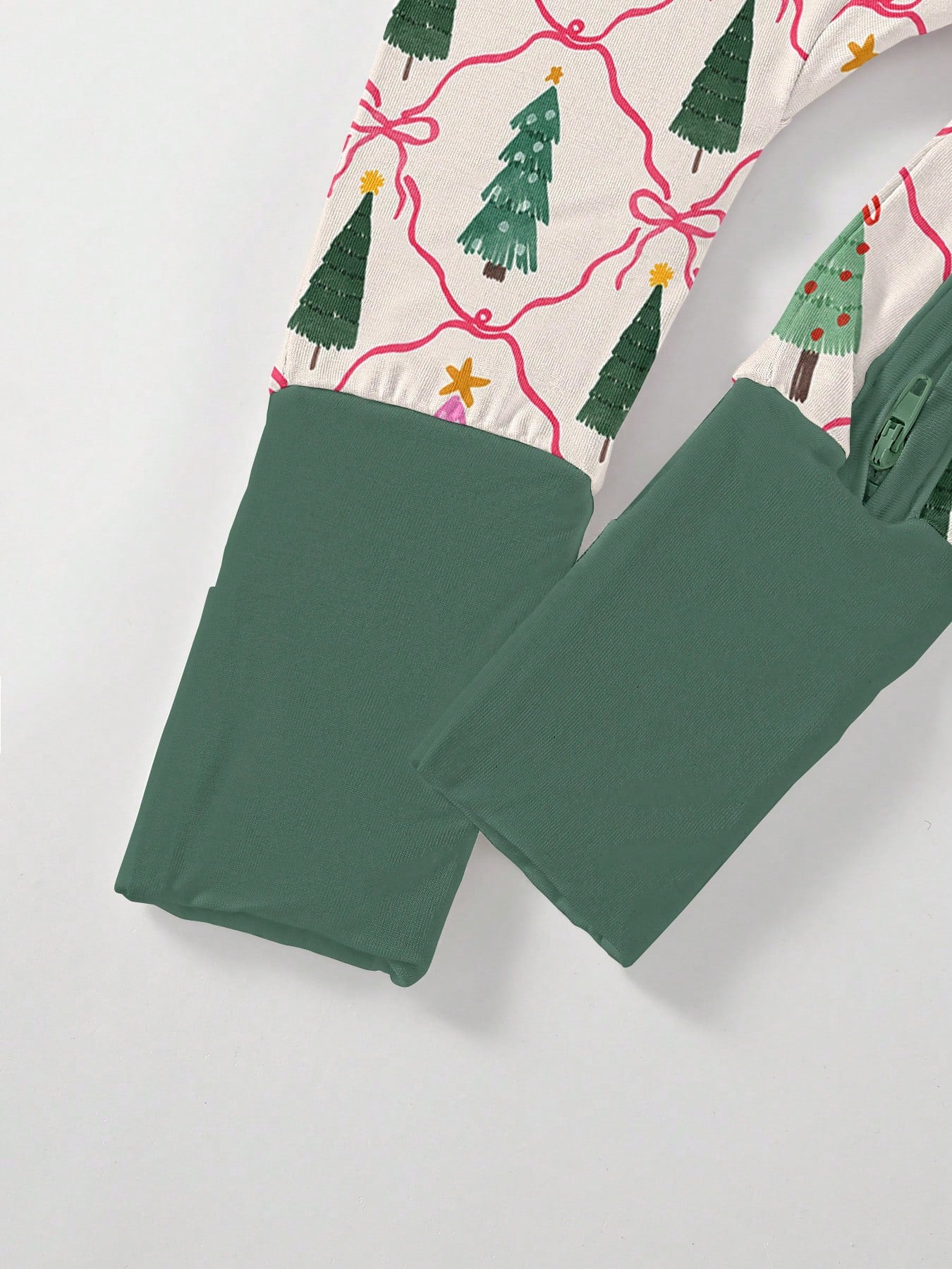 Baby Bamboo Fiber Zip-Up, Christmas Tree Print Romper, All-Season Knit Fabric Skinny Fit With Zipper Detail, Baby Girl Autumn Clothes, Perfect For Outdoor Christmas Gift.