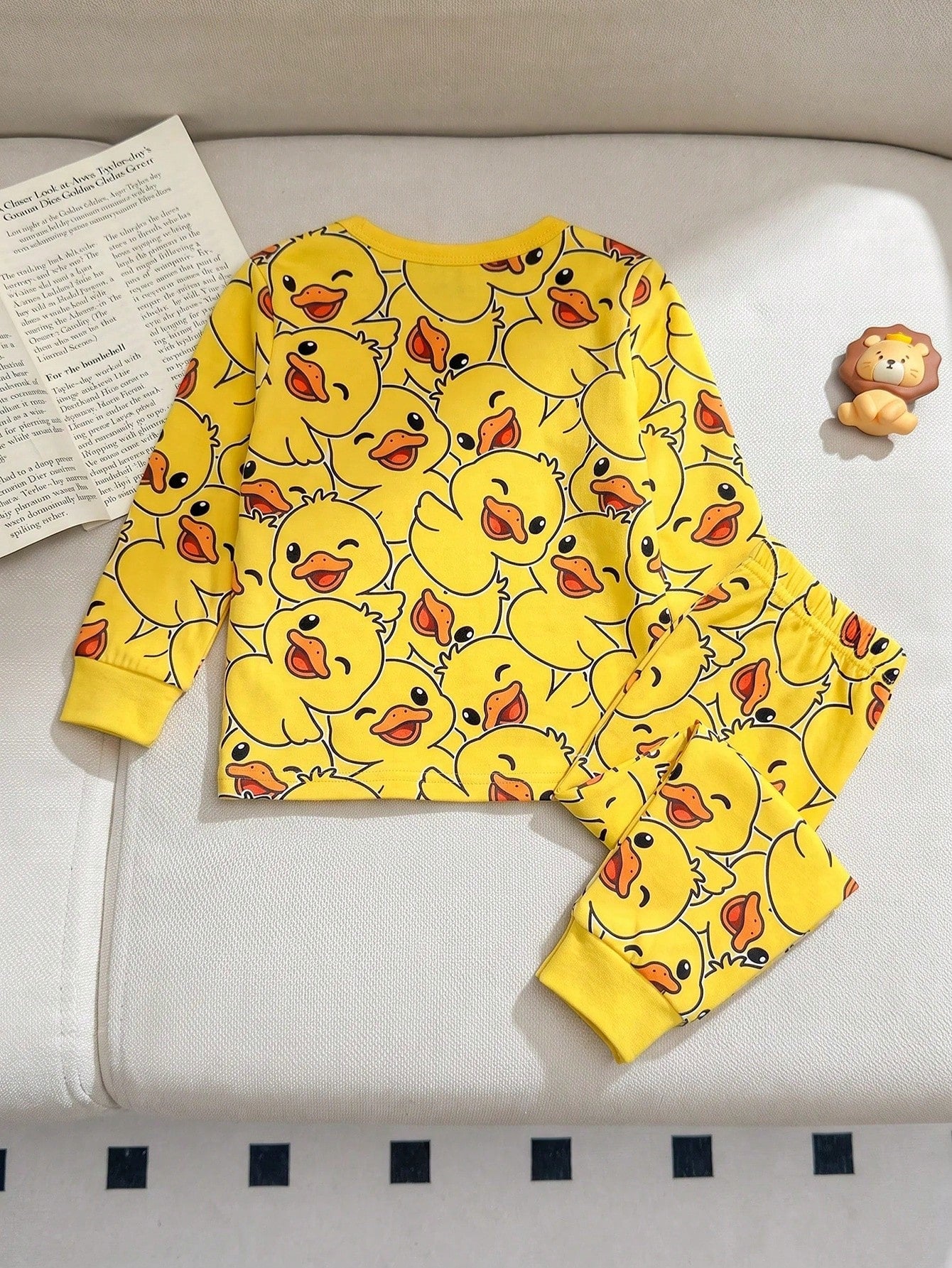 Baby Boy Casual Minimalist Slim Fit Round Neck Comfortable Long Sleeve Long Pants Loungewear Suitable For Spring And Summer, Snug Fit, Classic Cute Yellow Duck Print