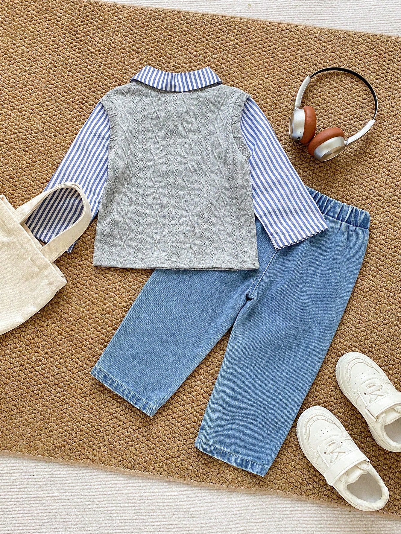 Baby Boys 2pcs/Set School Outfit Autumn New Style Fashion Versatile Cute Pony Embroidery Striped Patchwork Cable Knit Vest 2 In 1 Lapel Long Sleeve Top + Casual Denim Pants Set, Fresh Minimalist Infan