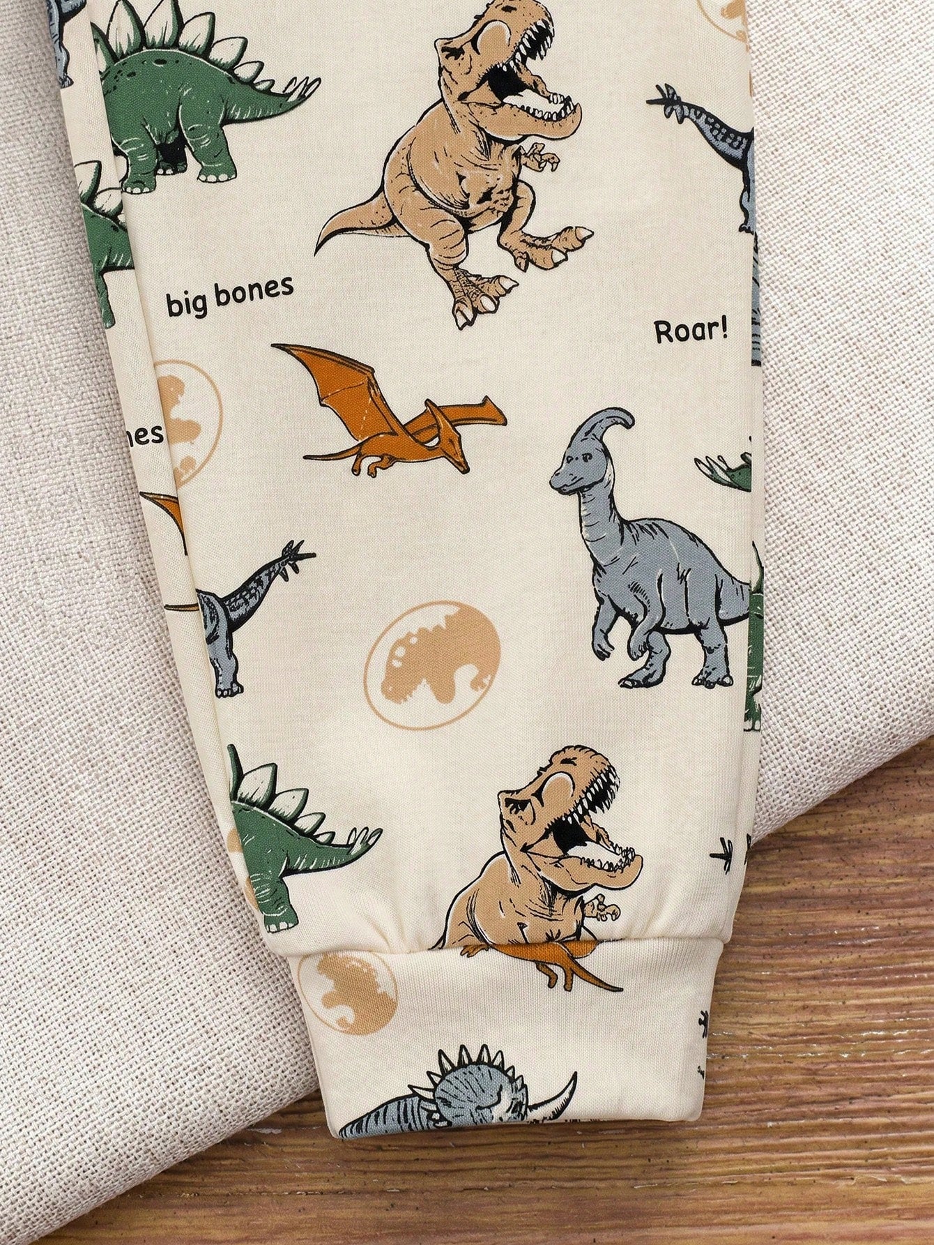Baby Boys Loose Sports Casual Simple Comfortable Short Sleeve T-Shirt And Long Pants 2-Piece Set, Suitable For Spring/Summer, Classic Cool Handsome Cartoon Jurassic Dinosaur Pattern Print, Classic Tyr
