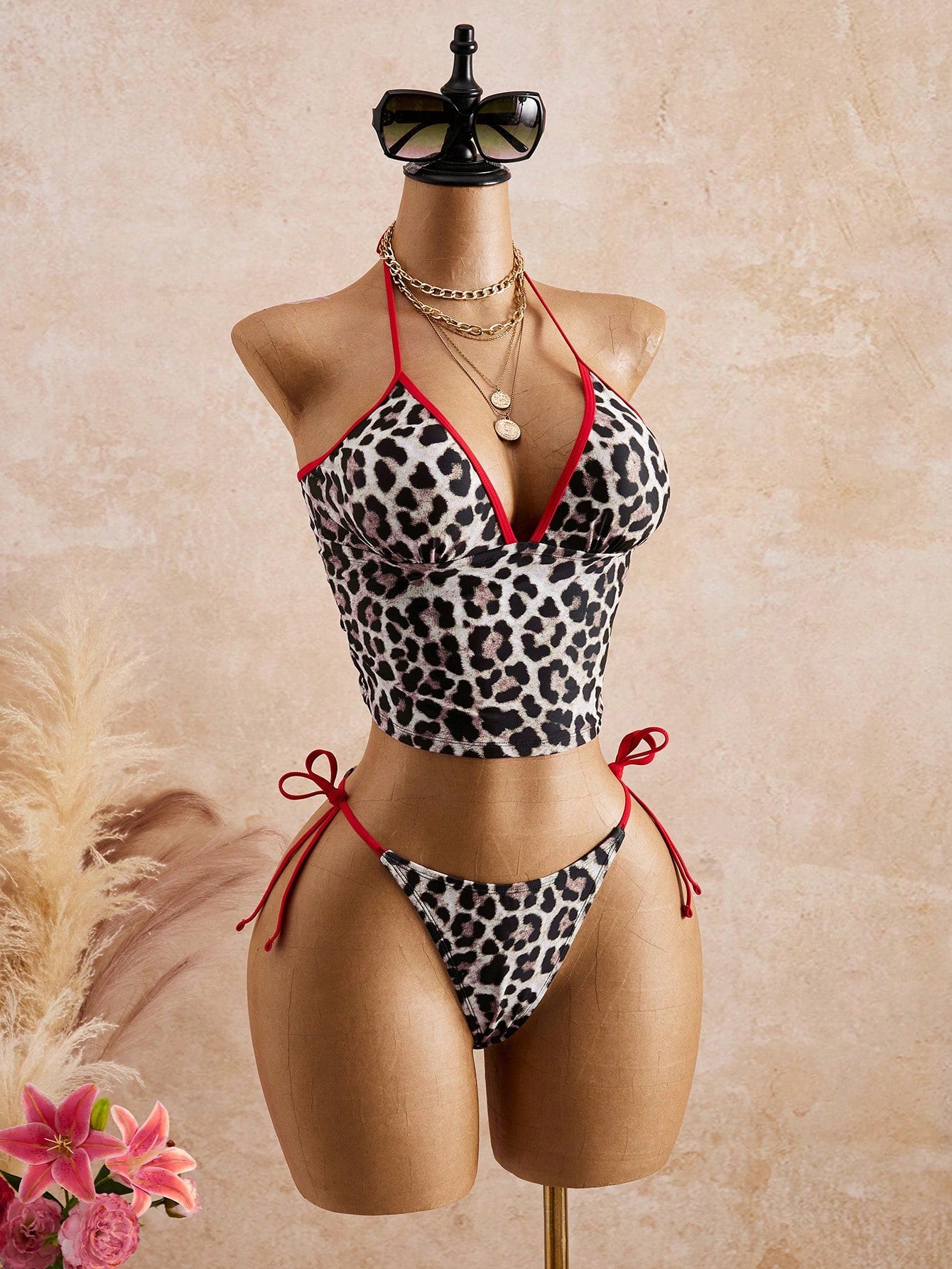 Bellisia Women's 2-Piece Leopard Print Random Pattern Sexy Minimalist V-Neck Spaghetti Strap Tie Side Strap Triangle Bikini Set Set, Summer