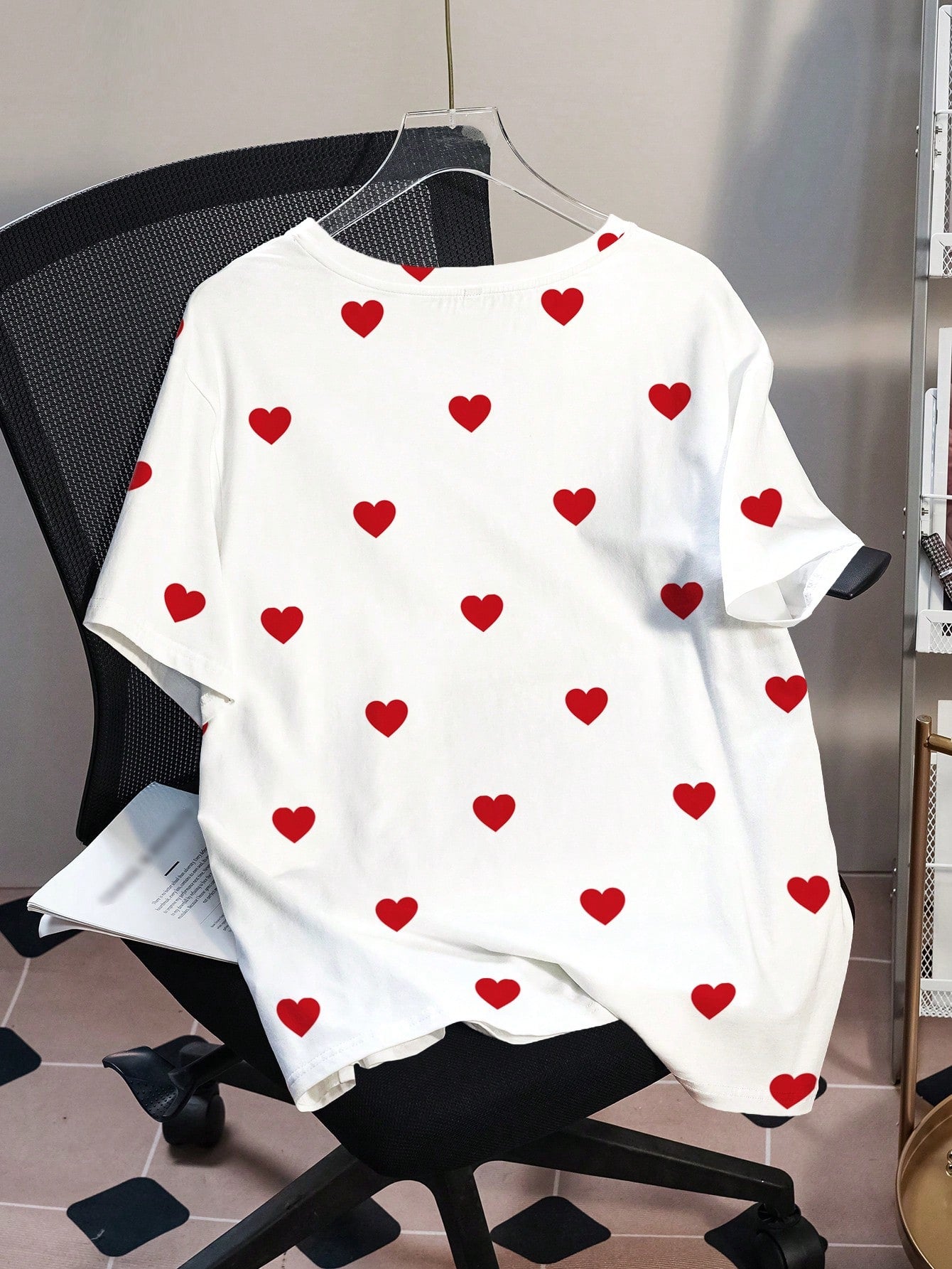 Betty Boop x Plus Size Women Round Neck Short Sleeve Casual T-Shirt