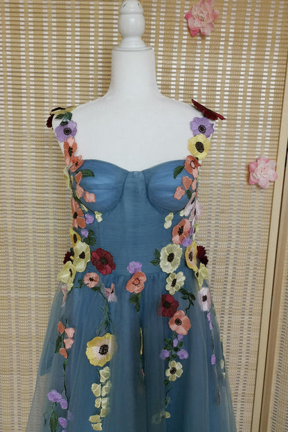 Blue Tulle A-line Formal Dress with Floral Embroidery