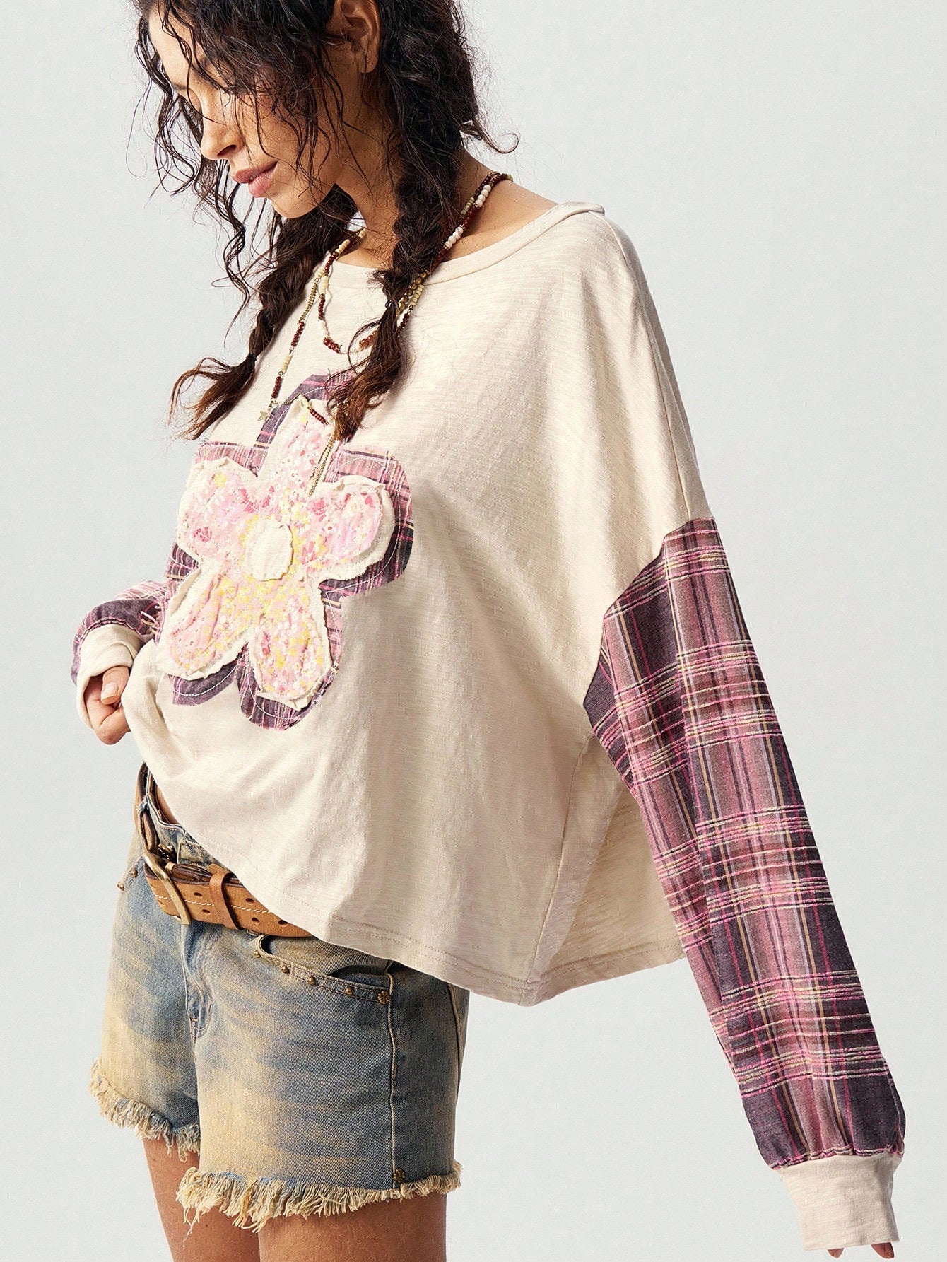Bohemela Plus Size Women's Beige Autumn Patchwork Plaid Floral Applique Drop Shoulder Long Sleeve Top,Boho Vacation Cottagecore Aesthetic Hippie Casual Tops
