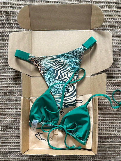 Bonvoyette Women's Spring/Summer Random Print Halter Neck Metal Decor Bikini Set