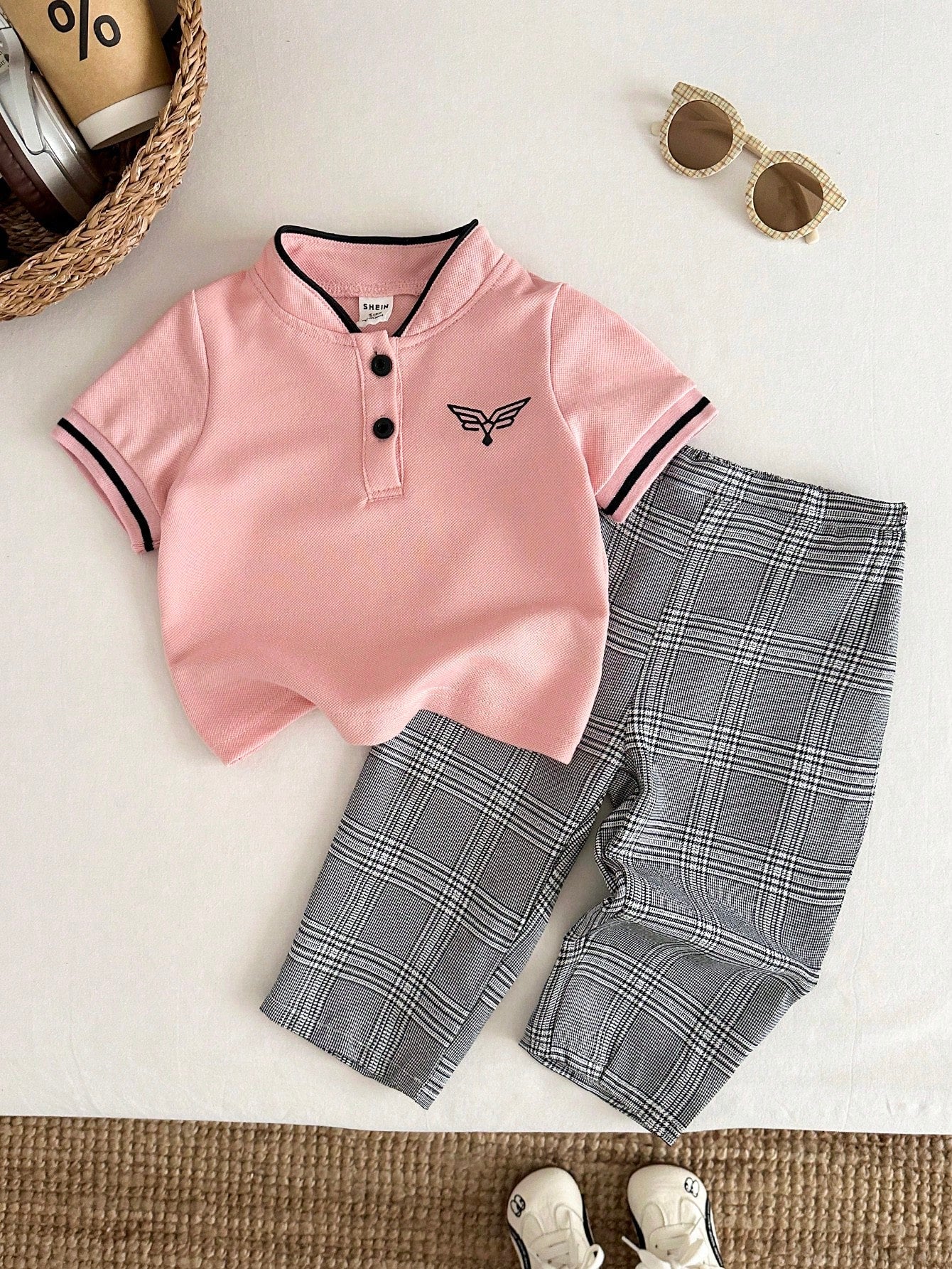 Bubblio 2pcs/Set Baby Boy Cute Urban College Modest Short Sleeve Polo Shirt Elastic Waist Plaid Long Pants Outfit, Suitable For Birthday Party, Performance