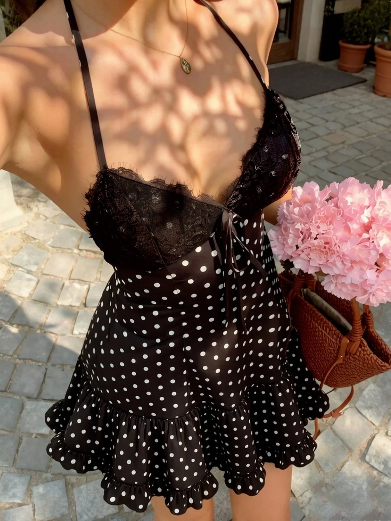 Cévolie Women's Spring/Summer Sexy Elegant Woven Halter Neck Tie-Up Cup Spliced Lace Polka Dot A-Line Ruffle Gathered Mini Dress,Fitting Dress
