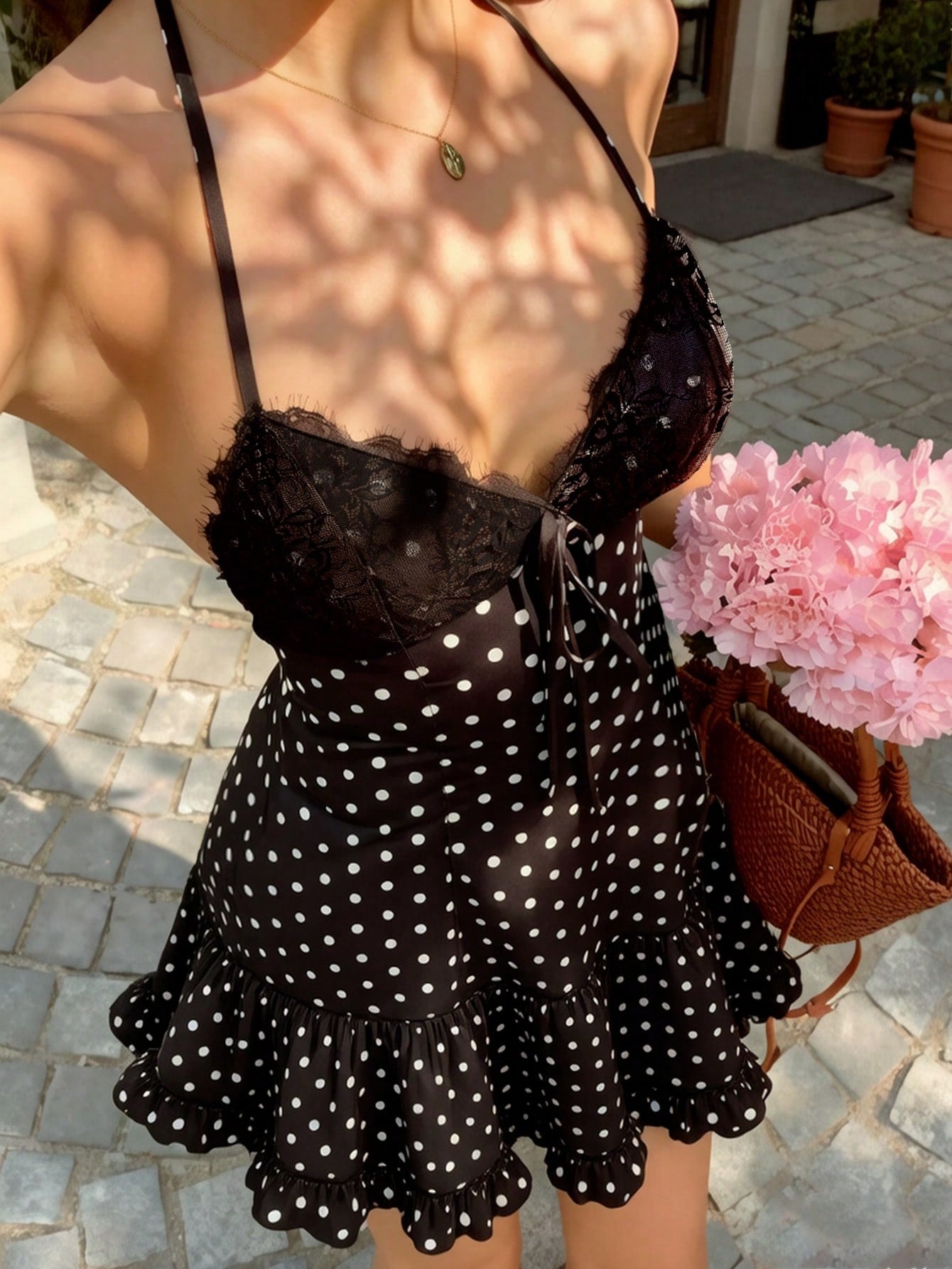 Cévolie Women's Spring/Summer Sexy Elegant Woven Halter Neck Tie-Up Cup Spliced Lace Polka Dot A-Line Ruffle Gathered Mini Dress,Fitting Dress