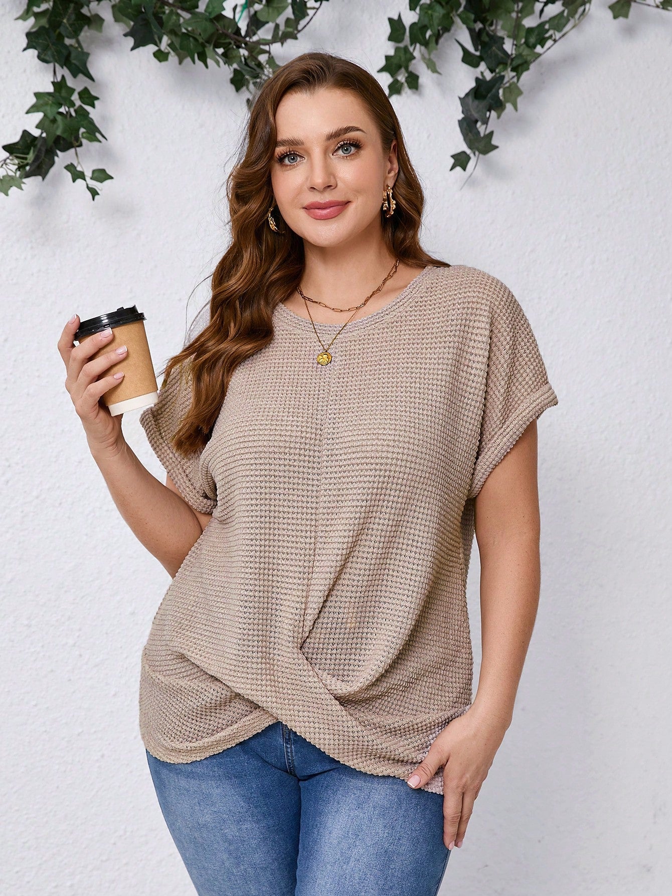 Clasi Women Plus Size Summer Solid Color Crew Neck Batwing Sleeve Knot Hem Waffle Casual Business Casual T-Shirt Vacation Office Brown