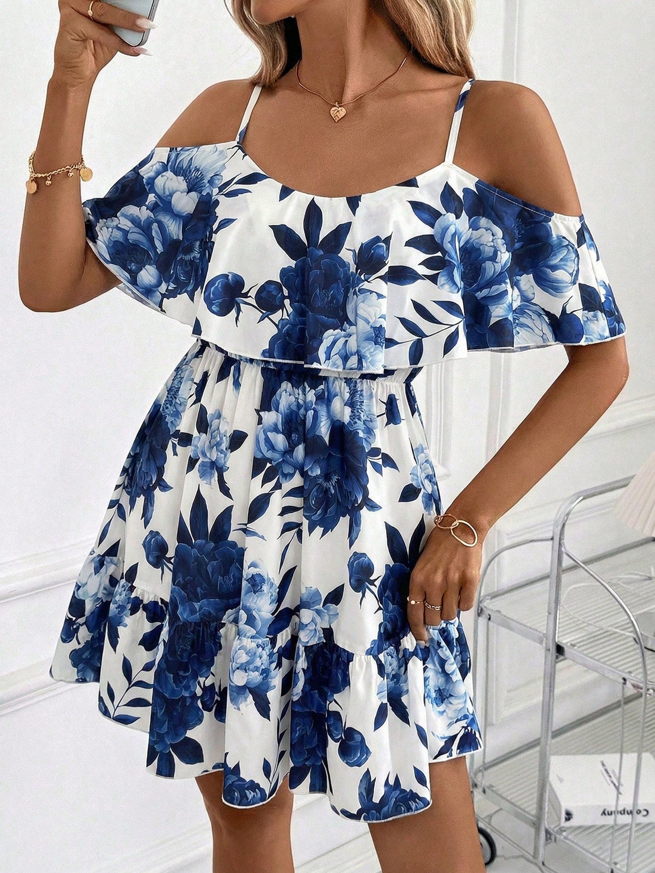 Clasi Women's White And Blue Floral Ruffle Off-Shoulder Short Sleeve Elegant Mini Dress,Boho Summer Holiday Vacation Holiday For Daily Wear And