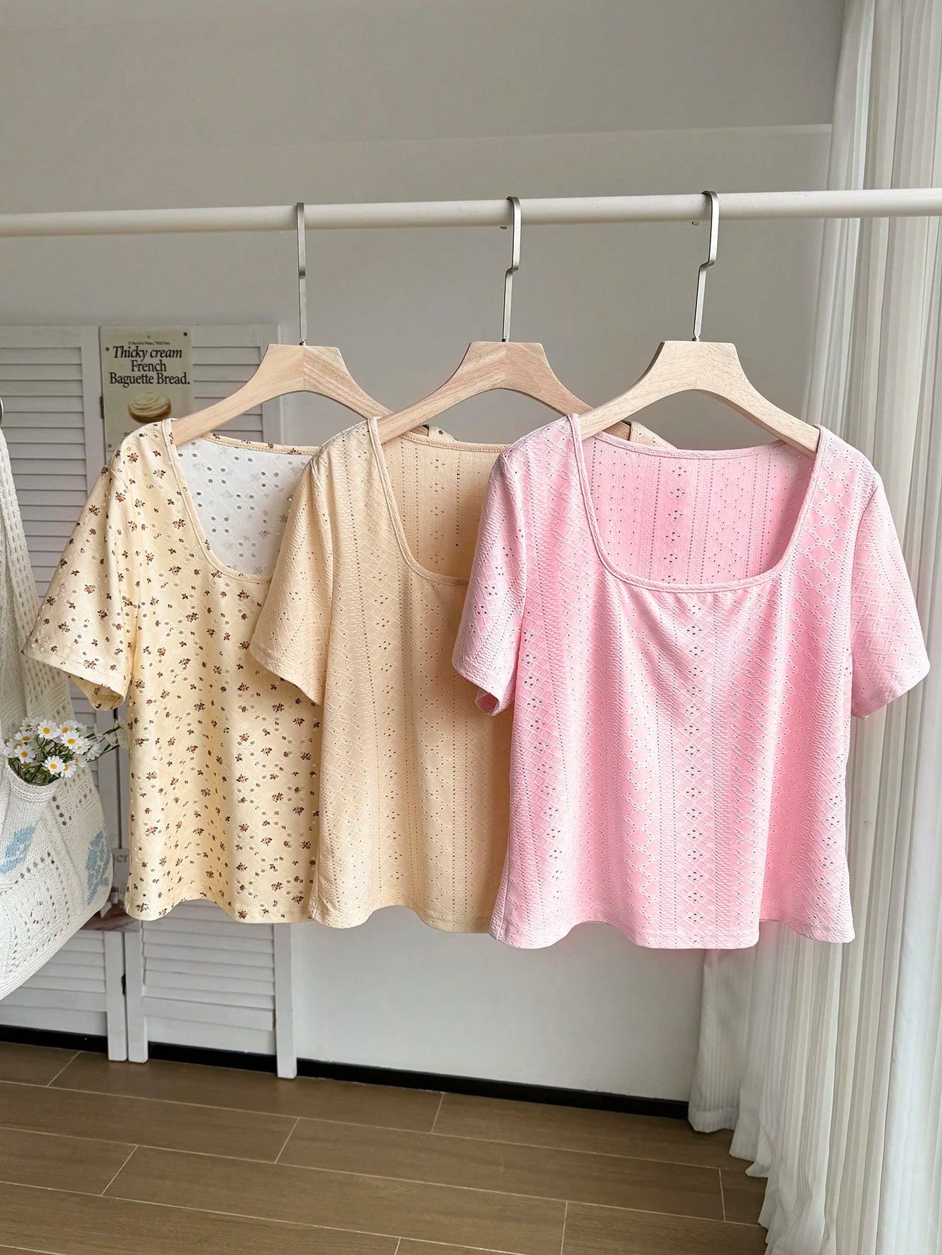 Comfortcana 3pcs/Set Plus Size Floral Jacquard Square Neck Short Sleeve Casual Vacation T-Shirt, Spring/Summer 2026 New Arrival