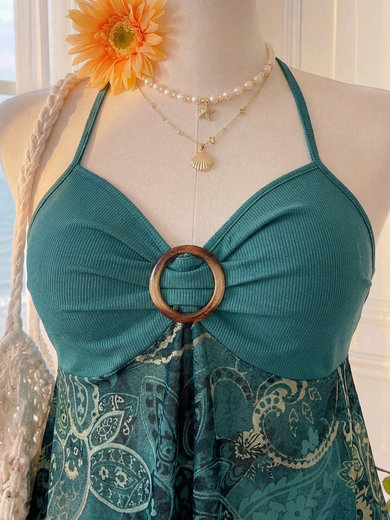 Comfortcana Plus Size Green Bohemian Print Camisole Top, Women's Boho Summer Vacation Holiday Beach Party, Vintage Ruffle Hem A-Line Spaghetti Tie Strap Tops