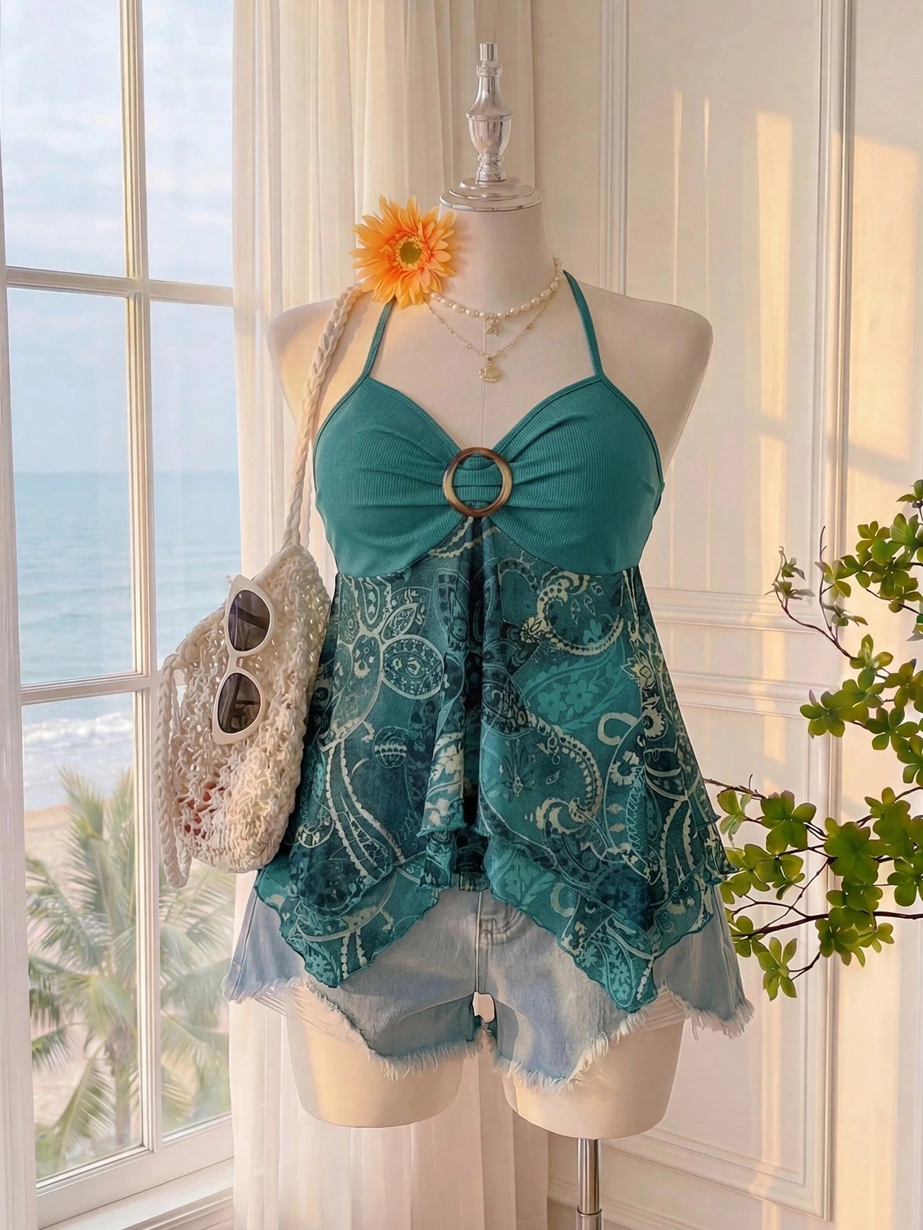 Comfortcana Plus Size Green Bohemian Print Camisole Top, Women's Boho Summer Vacation Holiday Beach Party, Vintage Ruffle Hem A-Line Spaghetti Tie Strap Tops