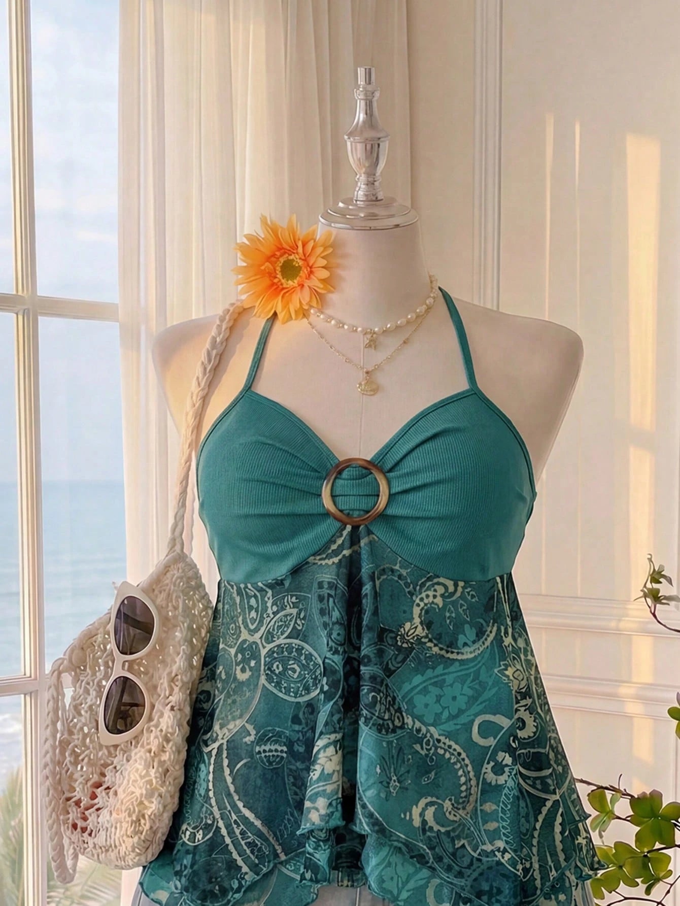 Comfortcana Plus Size Green Bohemian Print Camisole Top, Women's Boho Summer Vacation Holiday Beach Party, Vintage Ruffle Hem A-Line Spaghetti Tie Strap Tops