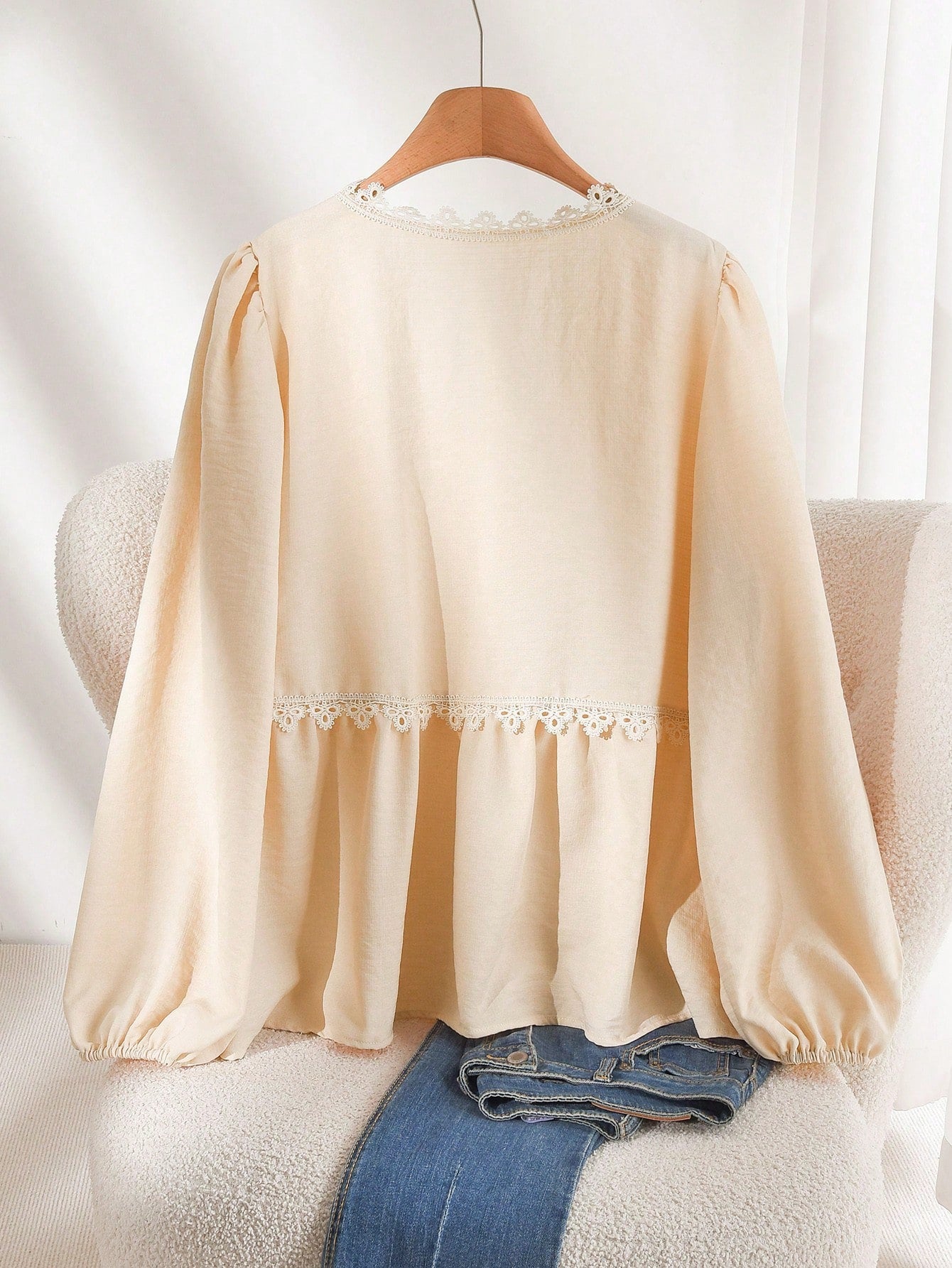 CosyJoli Plus Size Women's Apricot Lace Blouse, Cute Women's Spring Long Sleeve Top, Casual Commute Women's Clothing, Spring Women's Apparel