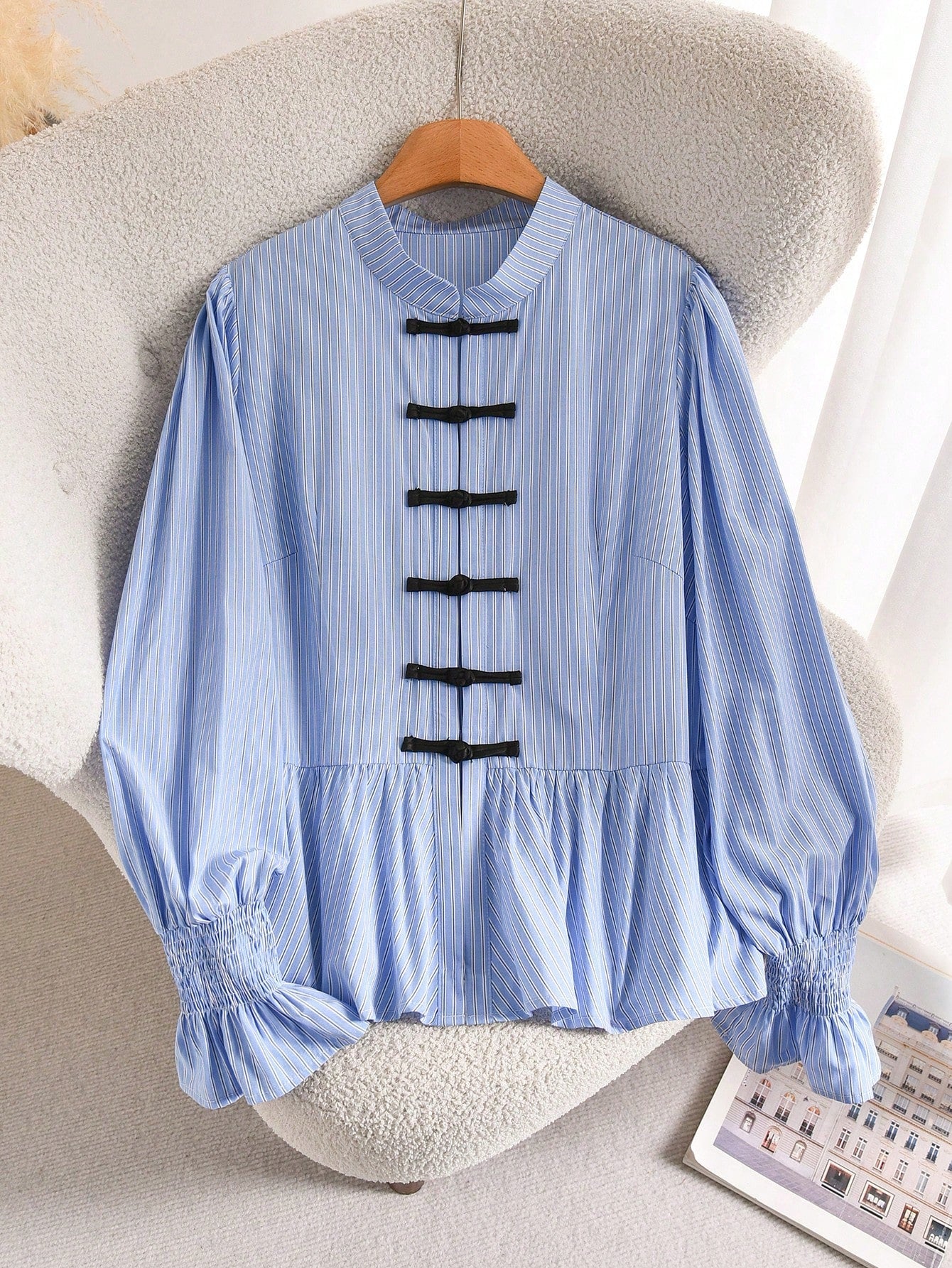 CosyJoli Plus Size Women's Solid Color Frog Button Pleated Casual Versatile Daily Wear Blouse For Women Fall/Winter Casual Daily Going Out Blouse For Women