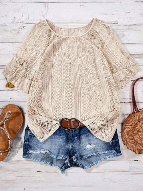 CURVE+ Plus Size Women's Hollow Lace Vacation Beach Fashion Versatile Round Neck Top