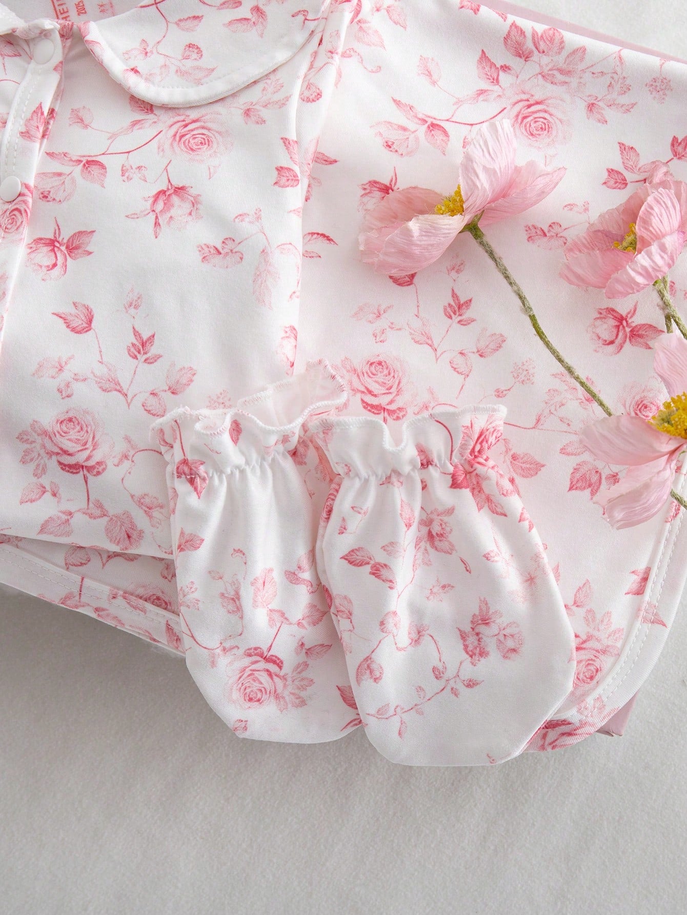 Cute Newborn Baby Pajamas,4 Piece Pajama Set Floral Sleepwear Set,Light Pink Peter Pan Collar Long Sleeve Pants,Hat,Booties,Autumn Baby Shower Gift