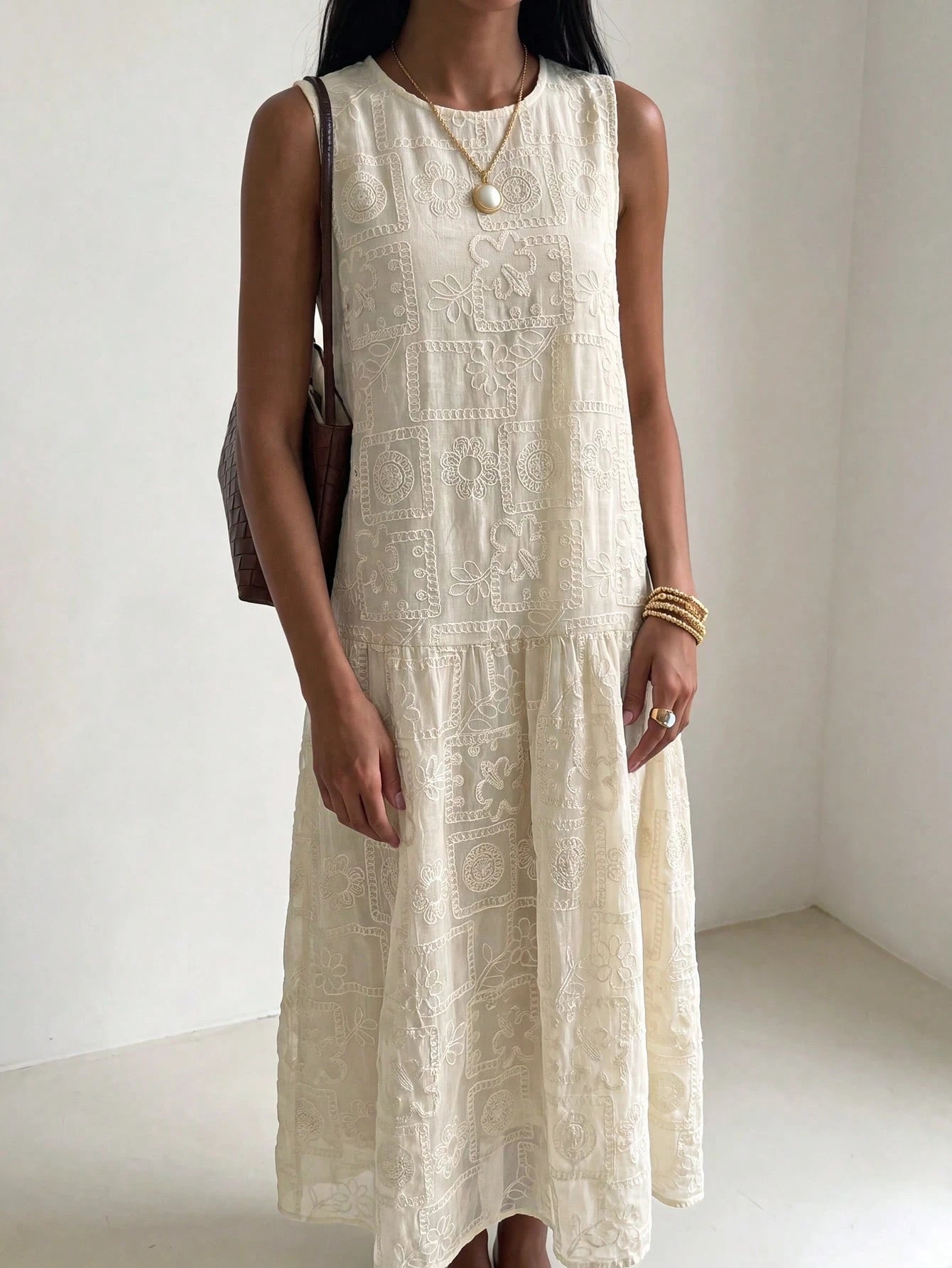 DAZY Women's Summer Beach Vacation Style Solid Color Embroidered Sleeveless Loose Long Dress Sundress