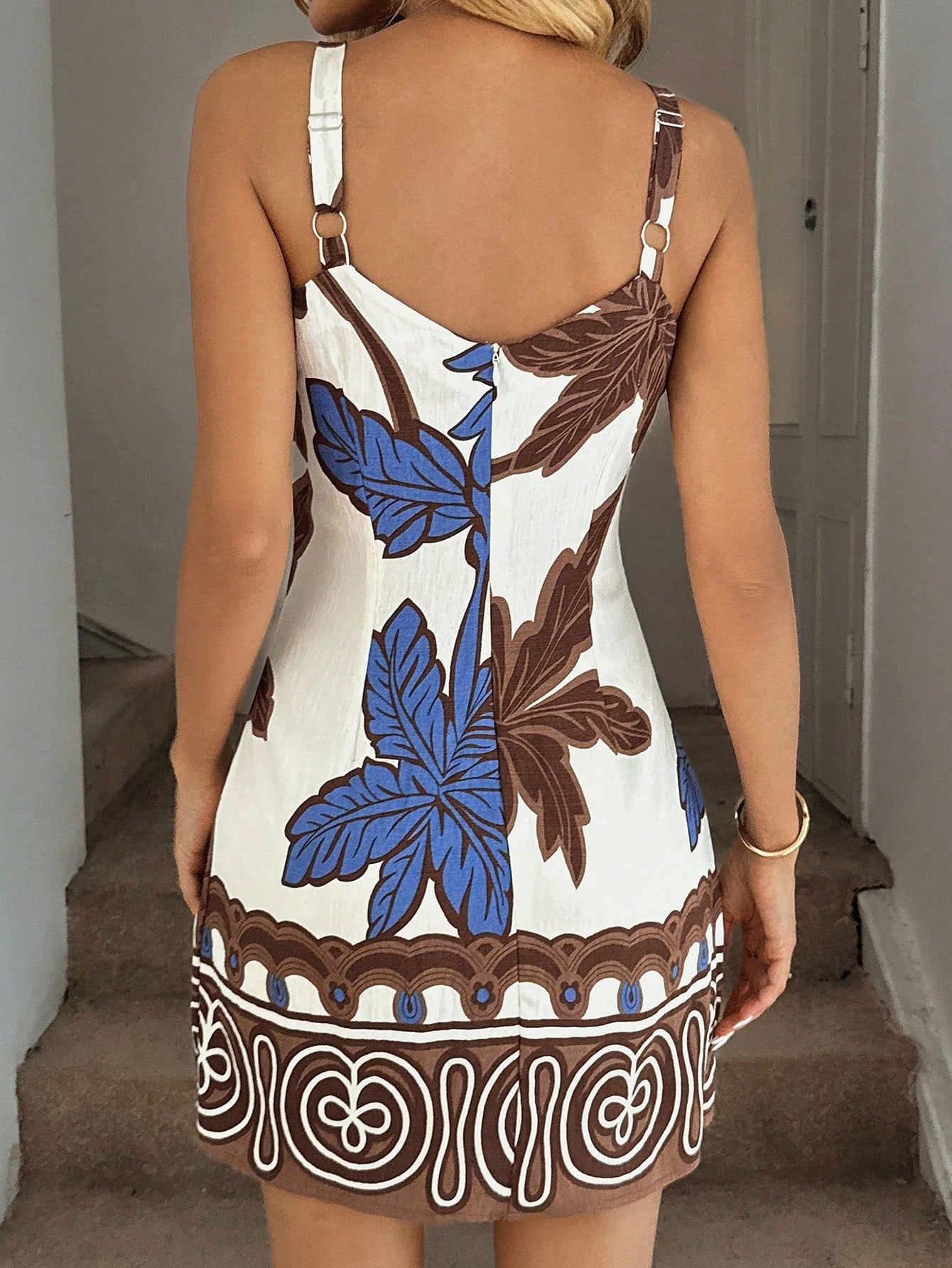 Easowa Women's Summer Ditsy Floral Sleeveless Mini Dress Brunch Picnic Vacation Blue And White Flower Cute Tropical