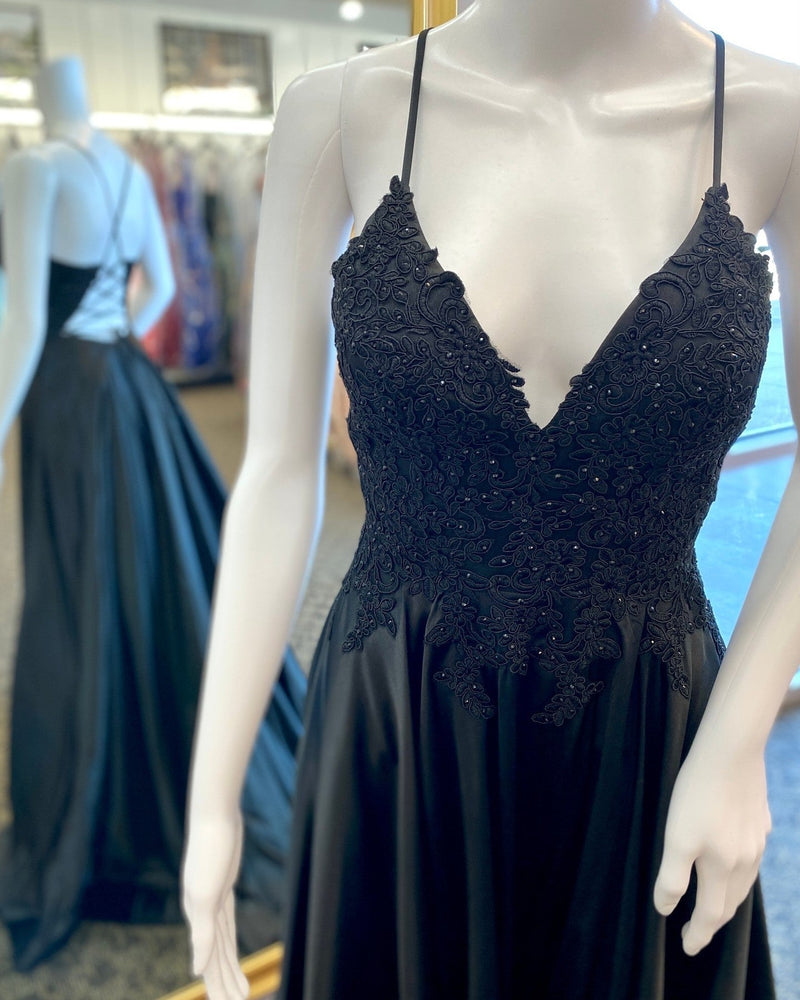 Elegant Yellow Satin Lace Appliques Spaghetti Straps Long Prom Dress